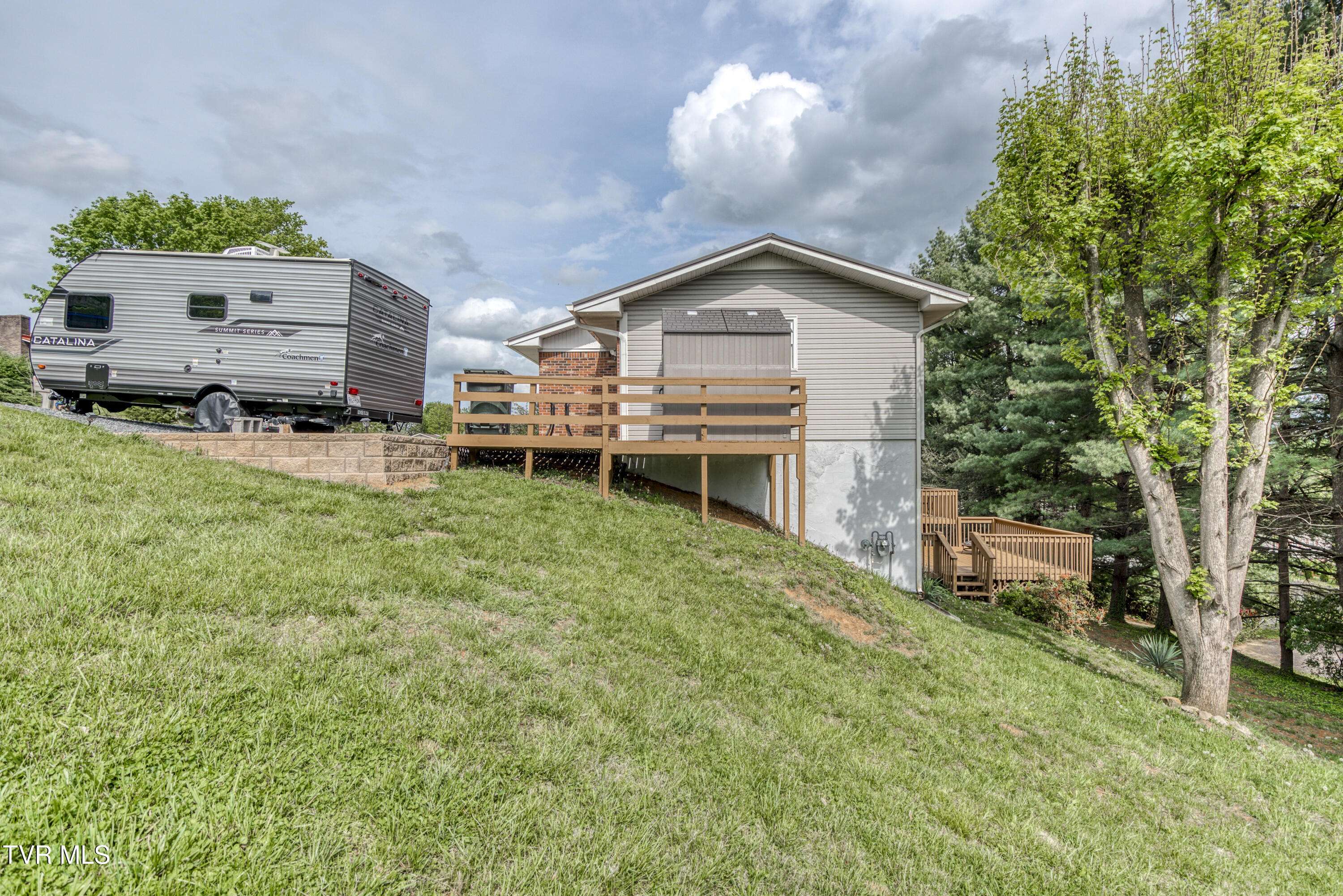 Bristol, VA 24201,226 High Oak Drive