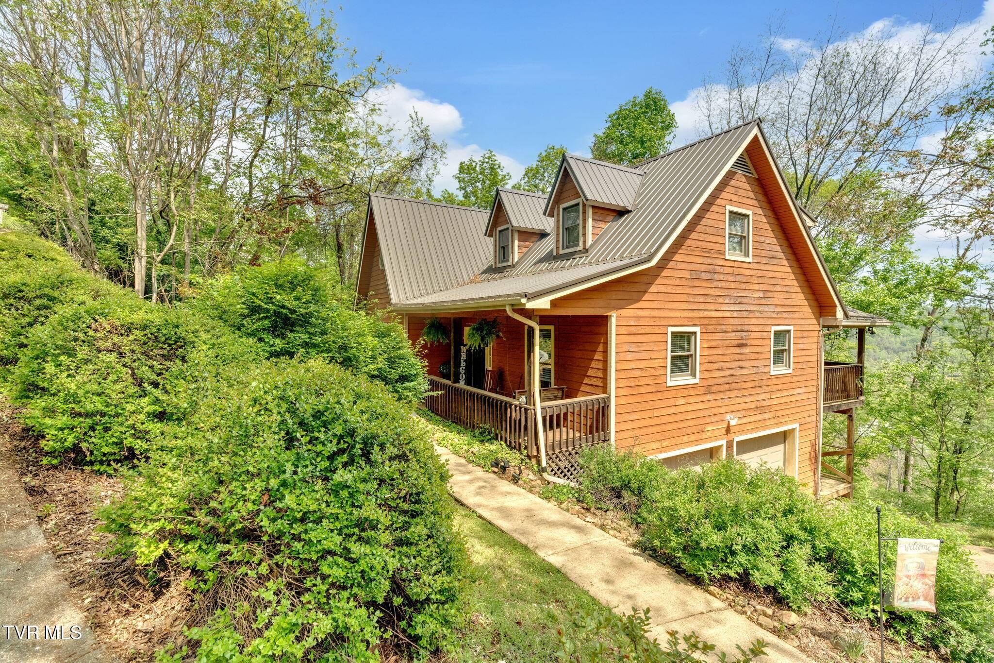 Kingsport, TN 37664,3943 Bagwell ST