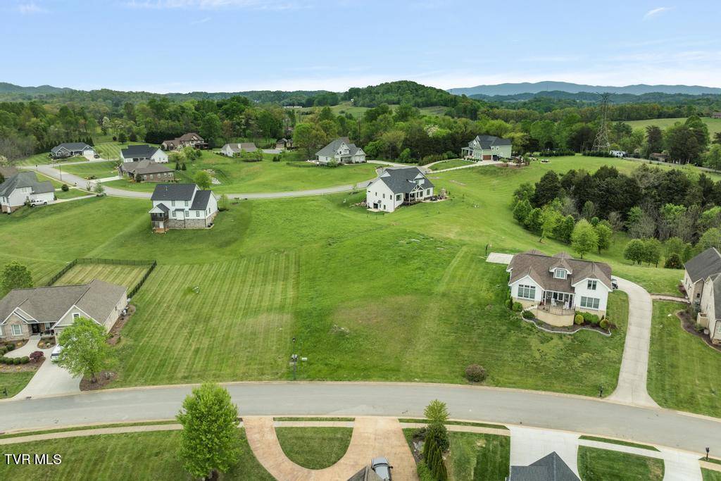 Blountville, TN 37617,221 Forest LN