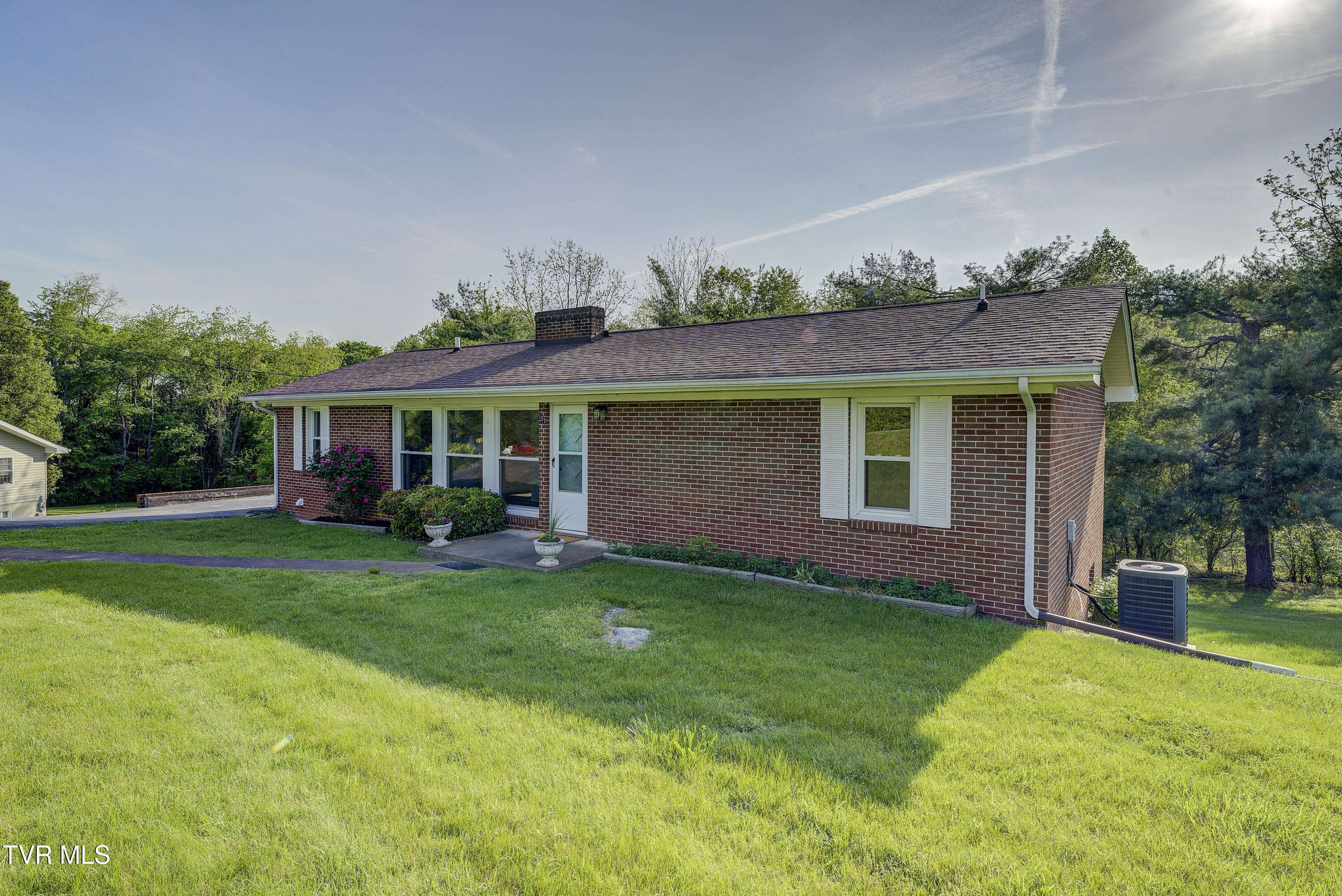 Blountville, TN 37617,157 Hawk ST