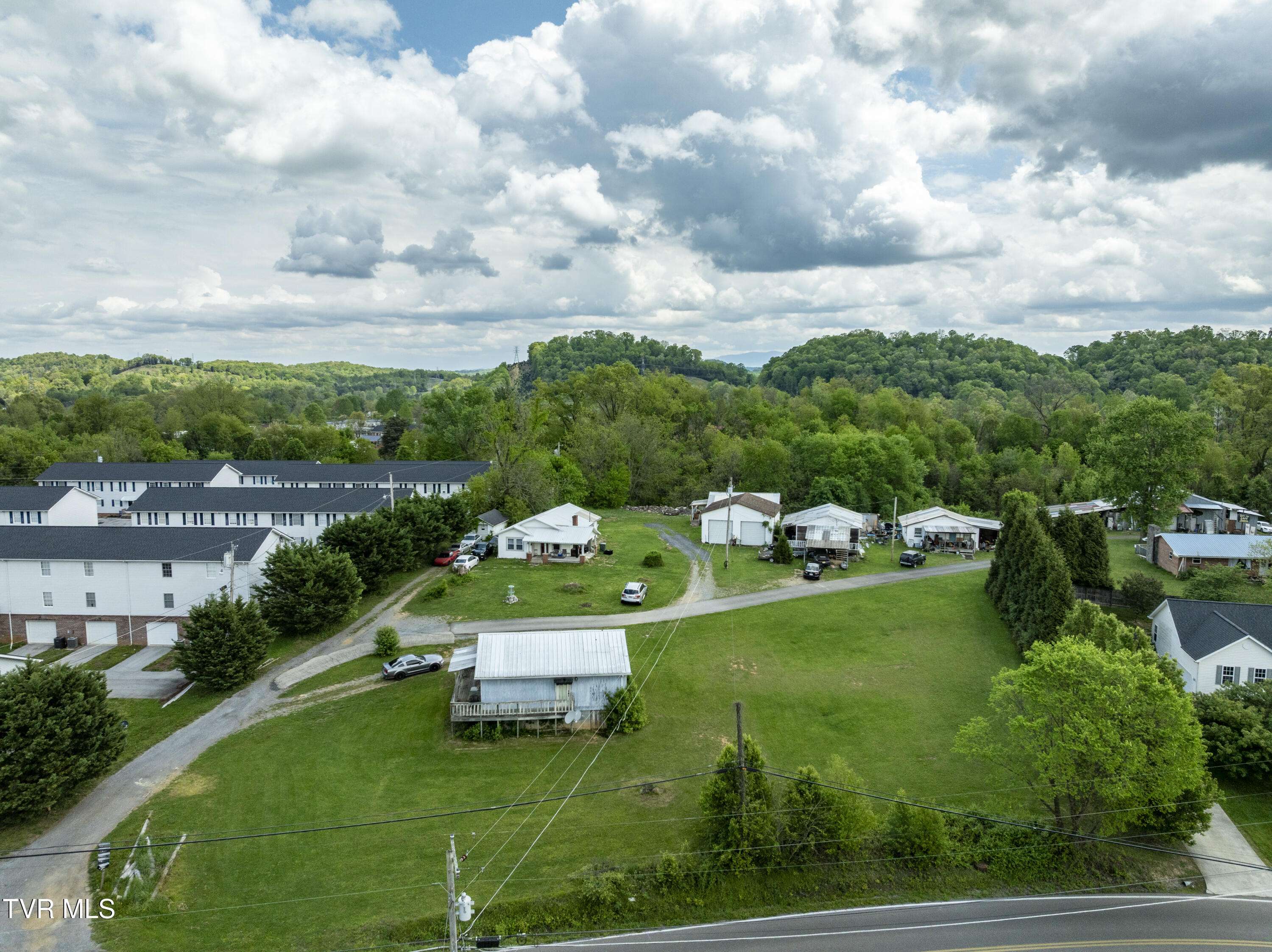 Johnson City, TN 37615,166-178 Gray Station RD