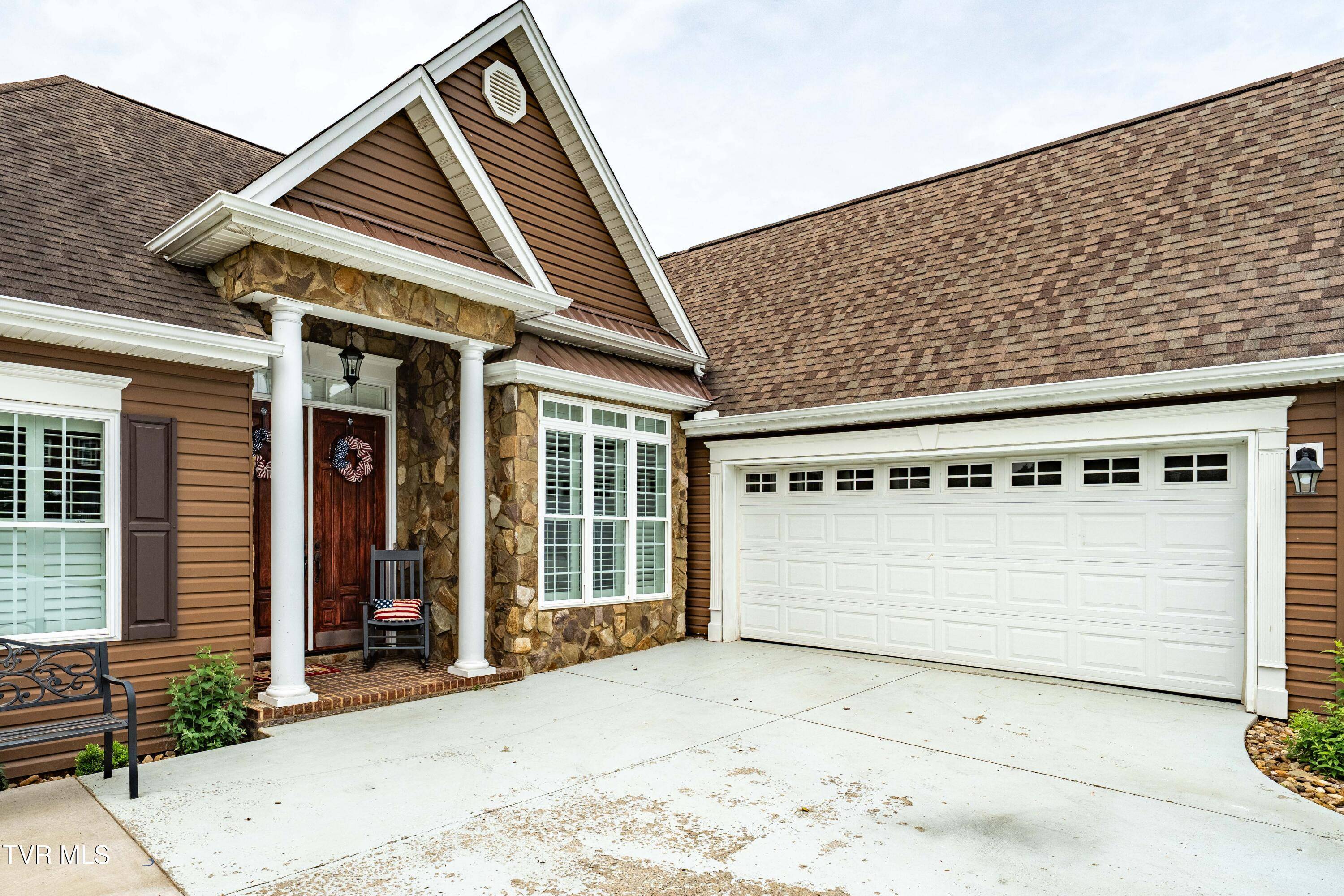 Kingsport, TN 37663,1124 Martingale Square