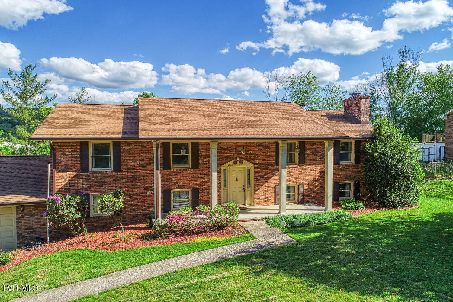 Kingsport, TN 37660,2653 Suffolk ST