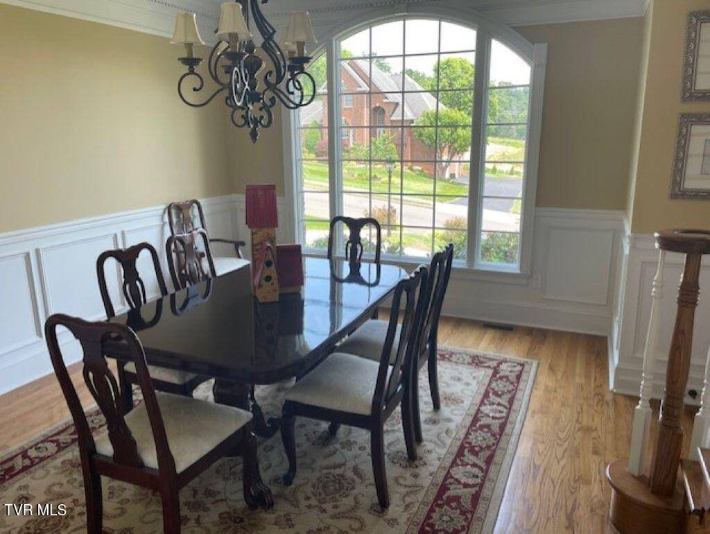 Johnson City, TN 37615,105 Ridgetop DR