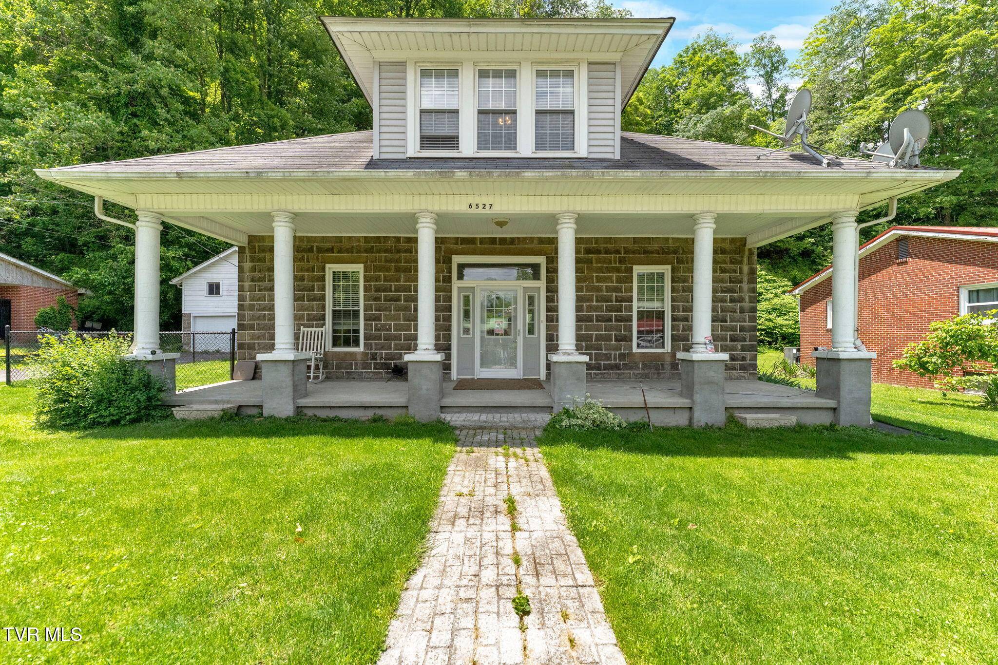 Cleveland, VA 24225