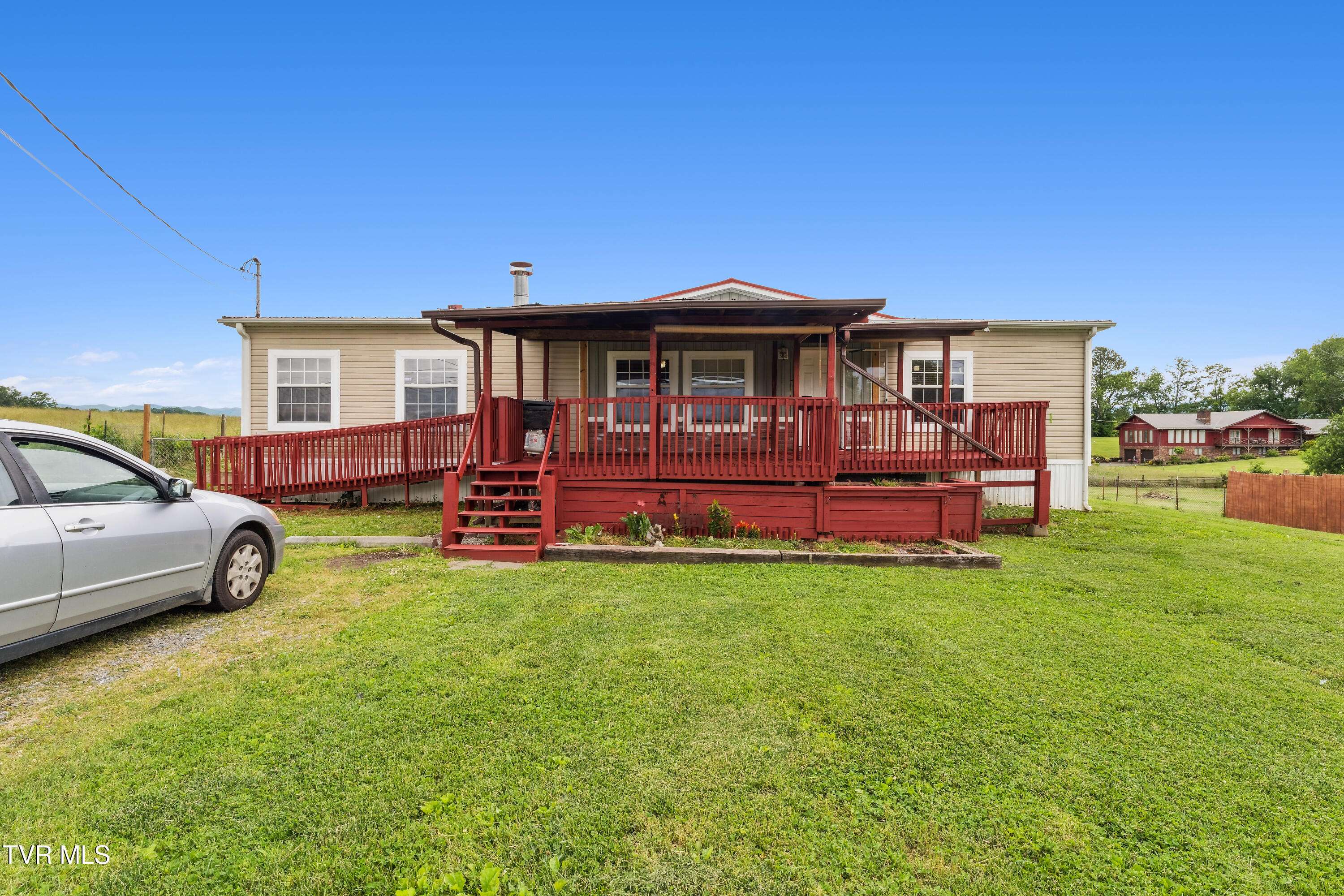 Jonesborough, TN 37659,364 Berry Ridge RD