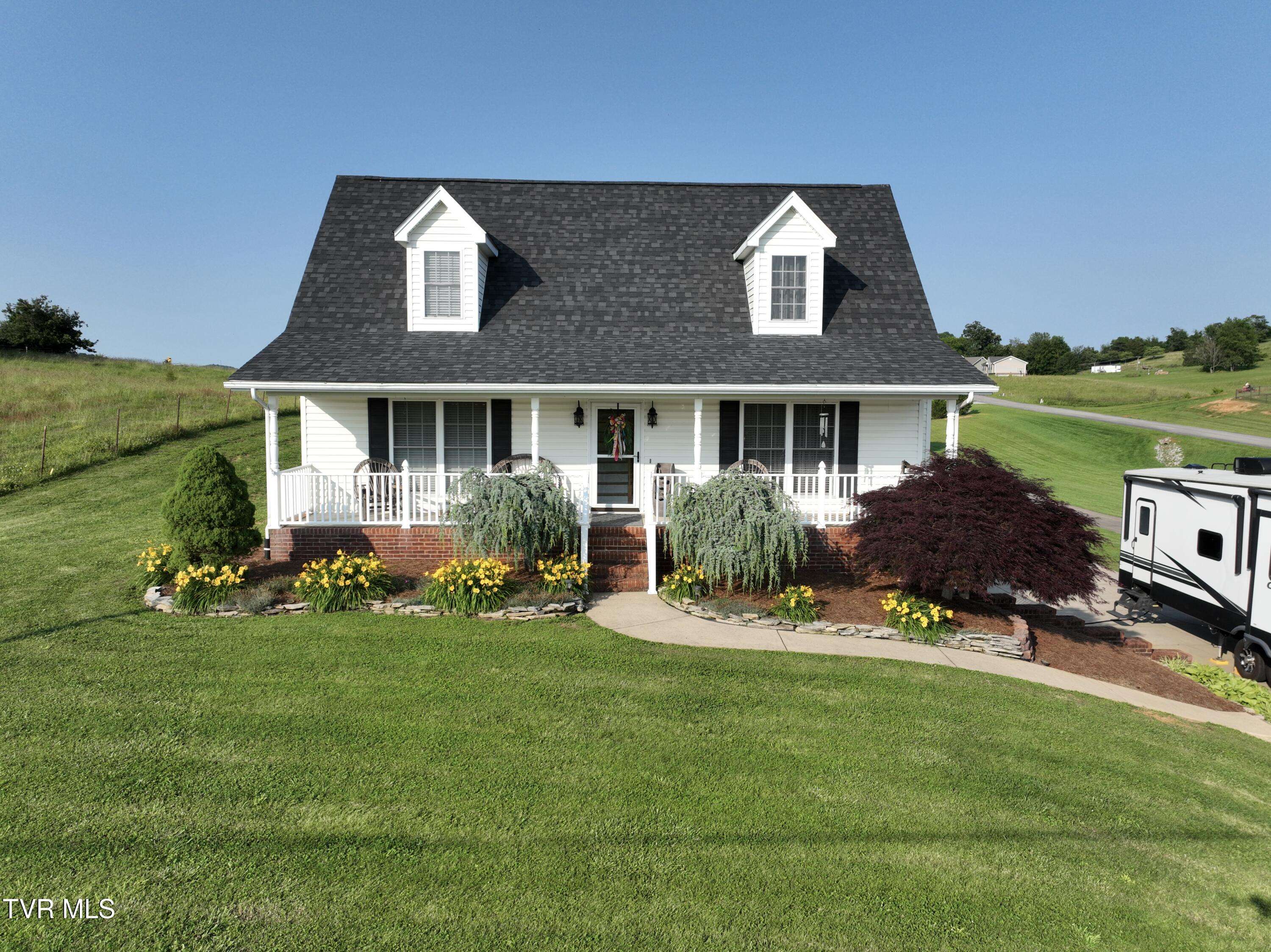 Greeneville, TN 37743,1430 Debusk RD