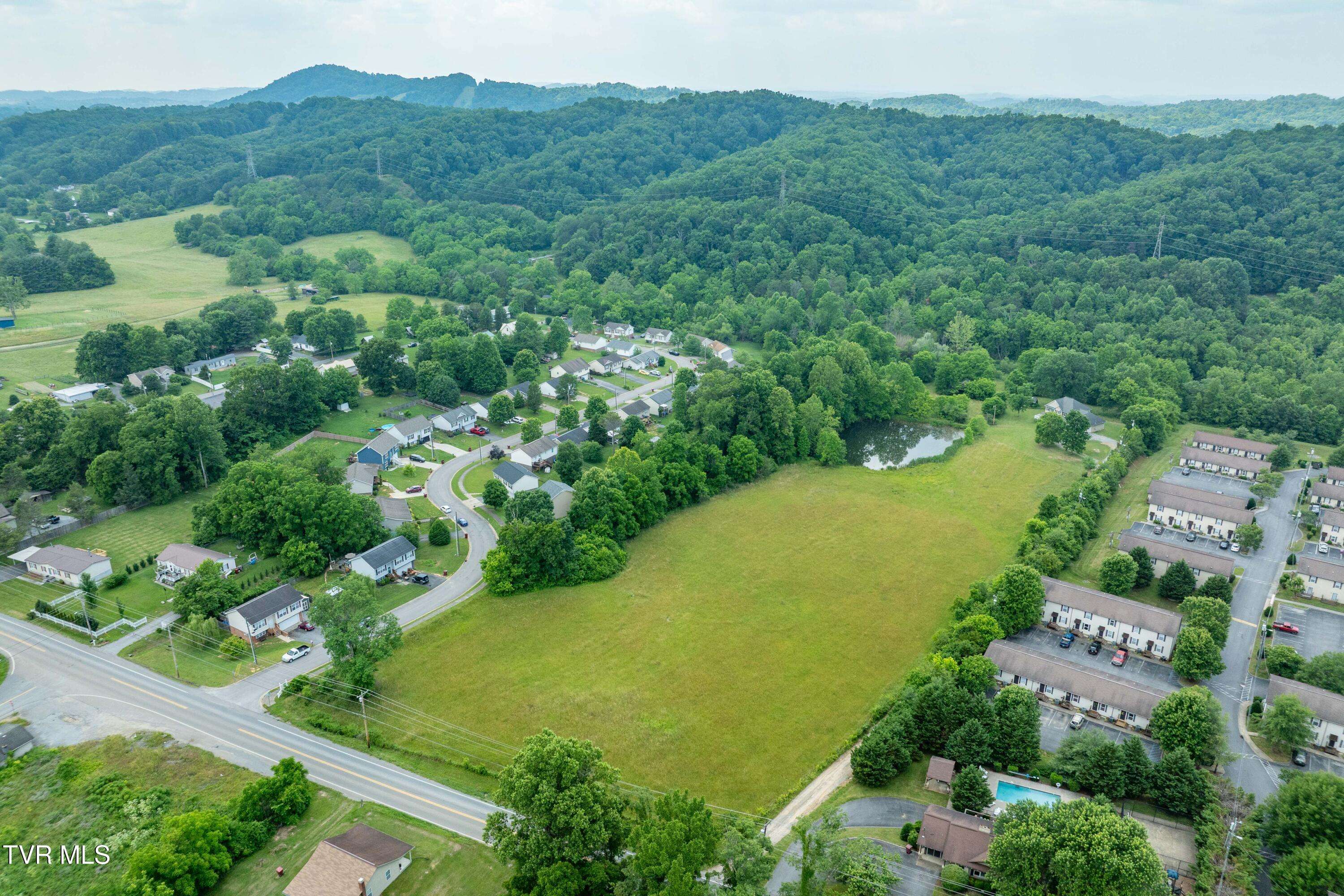 Johnson City, TN 37601,2898 Watauga RD
