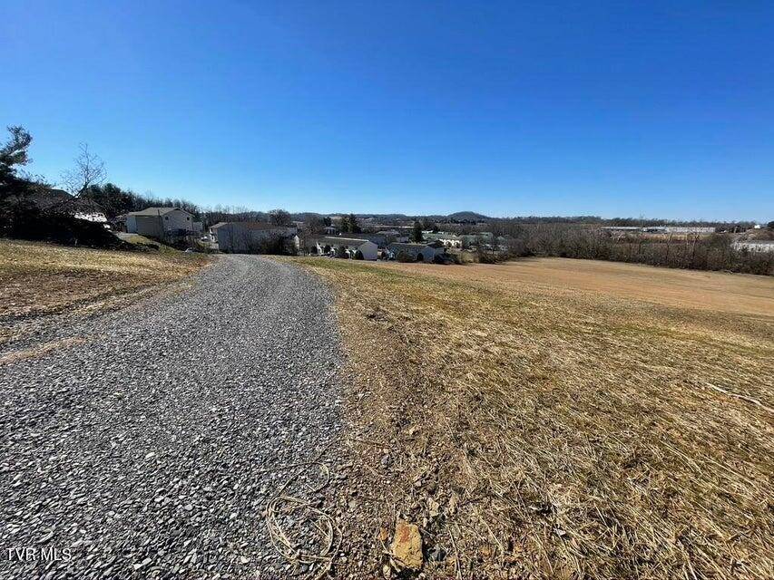 Johnson City, TN 37615,153 Bart Green DR