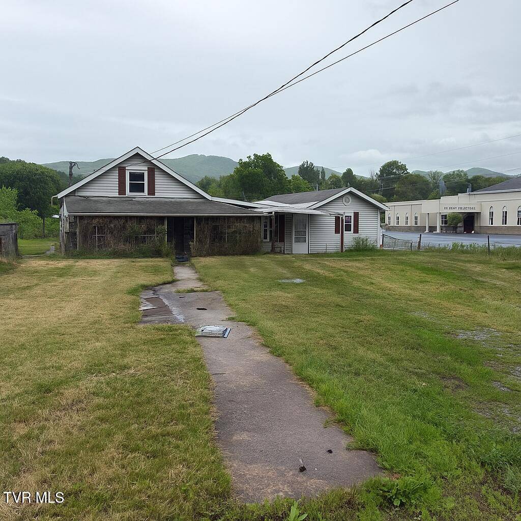 Elizabethton, TN 37643,1357 Broad ST