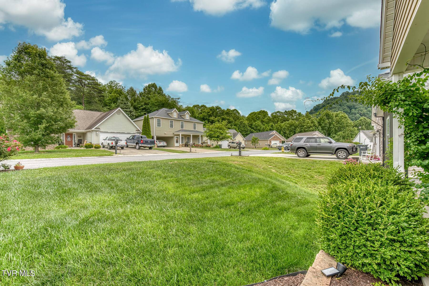 Bristol, TN 37620,239 Bradford LN