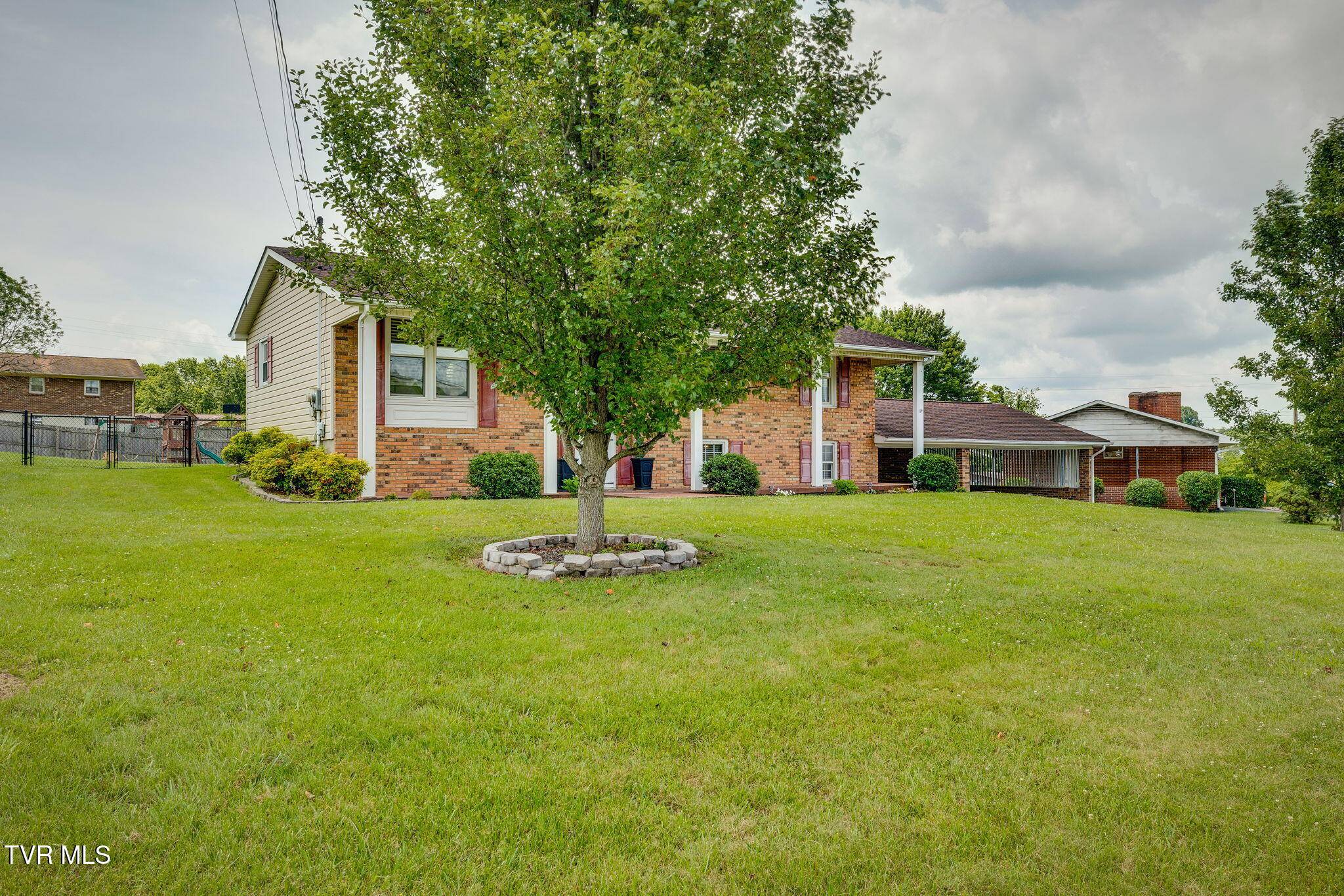 Bristol, TN 37620,346 Skyland DR