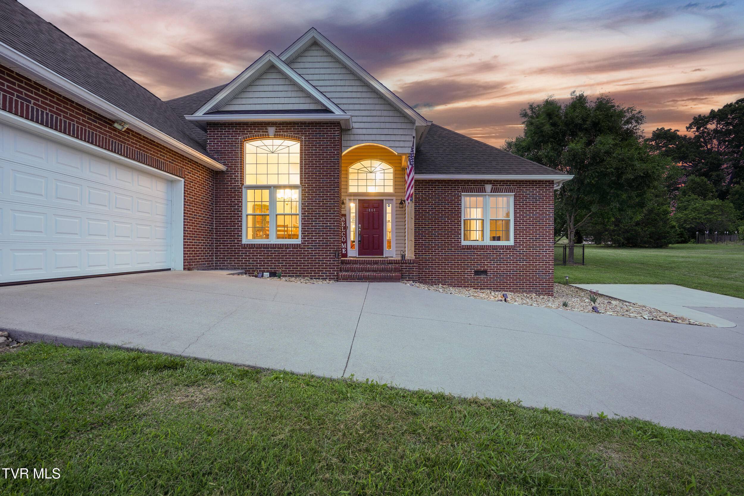 Piney Flats, TN 37686,1844 Weaver Branch RD