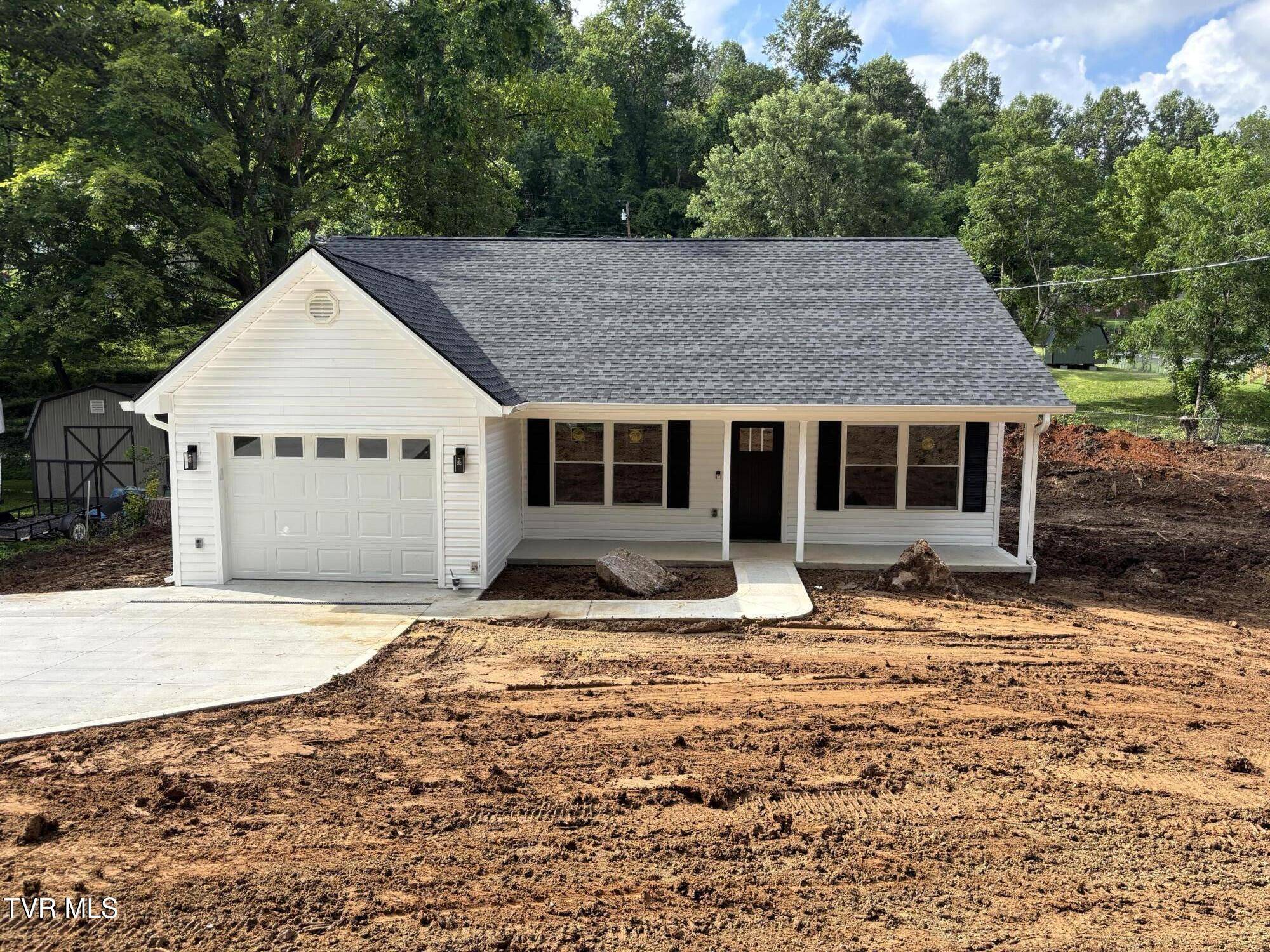 Kingsport, TN 37663,411 Woodcrest DR