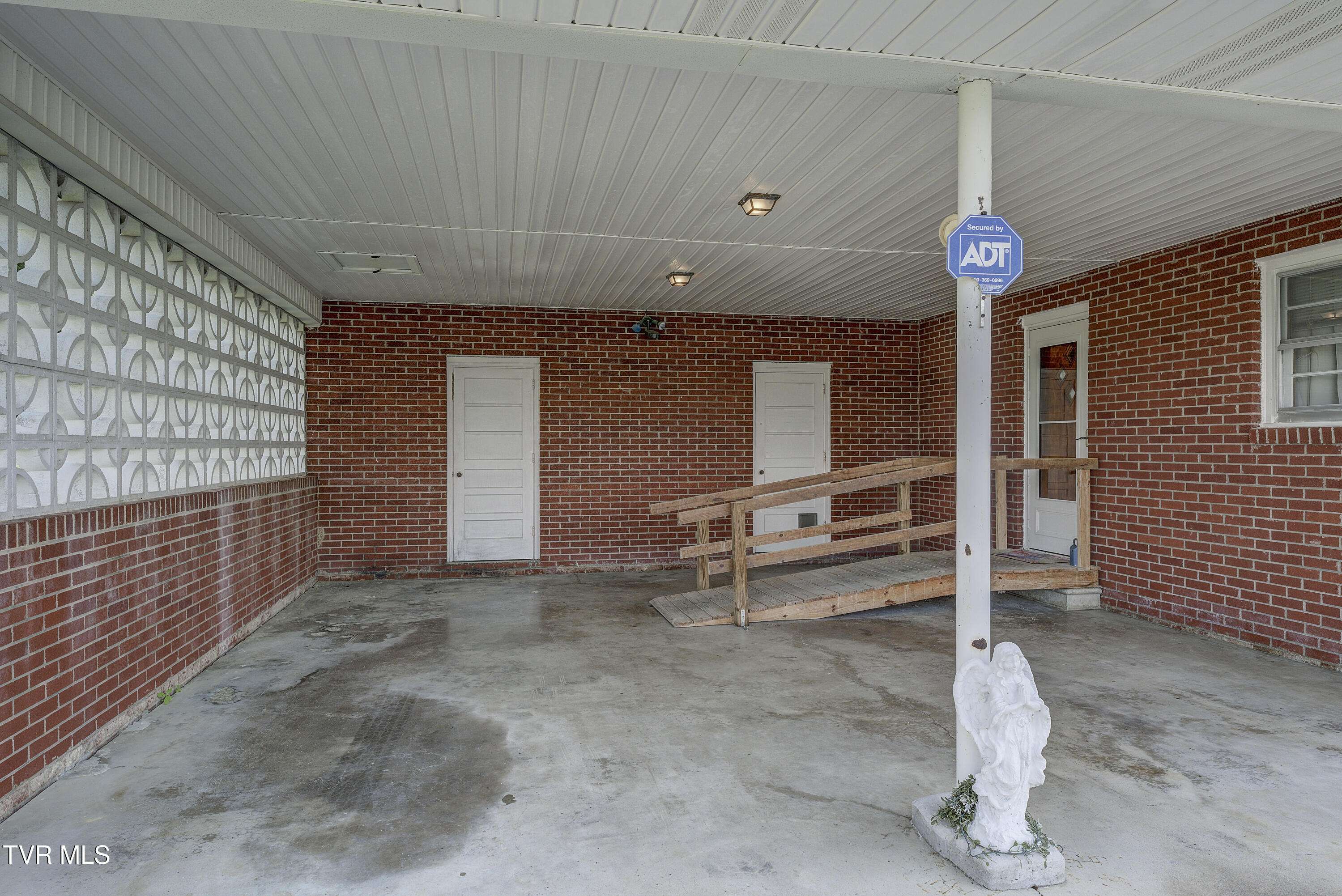 Jonesborough, TN 37659,337 Highway 107