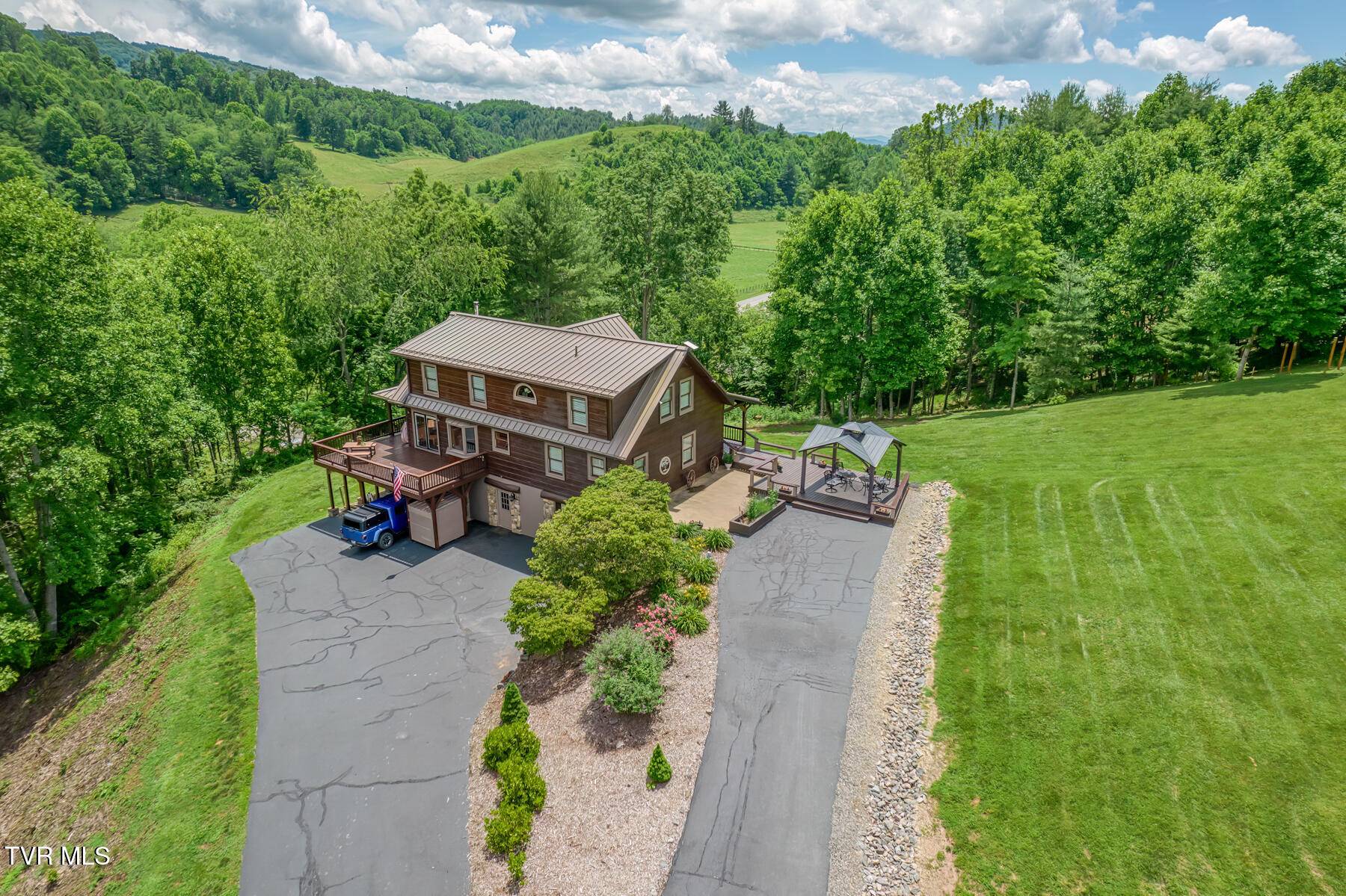 Mountain City, TN 37683,193 Buffalo Run