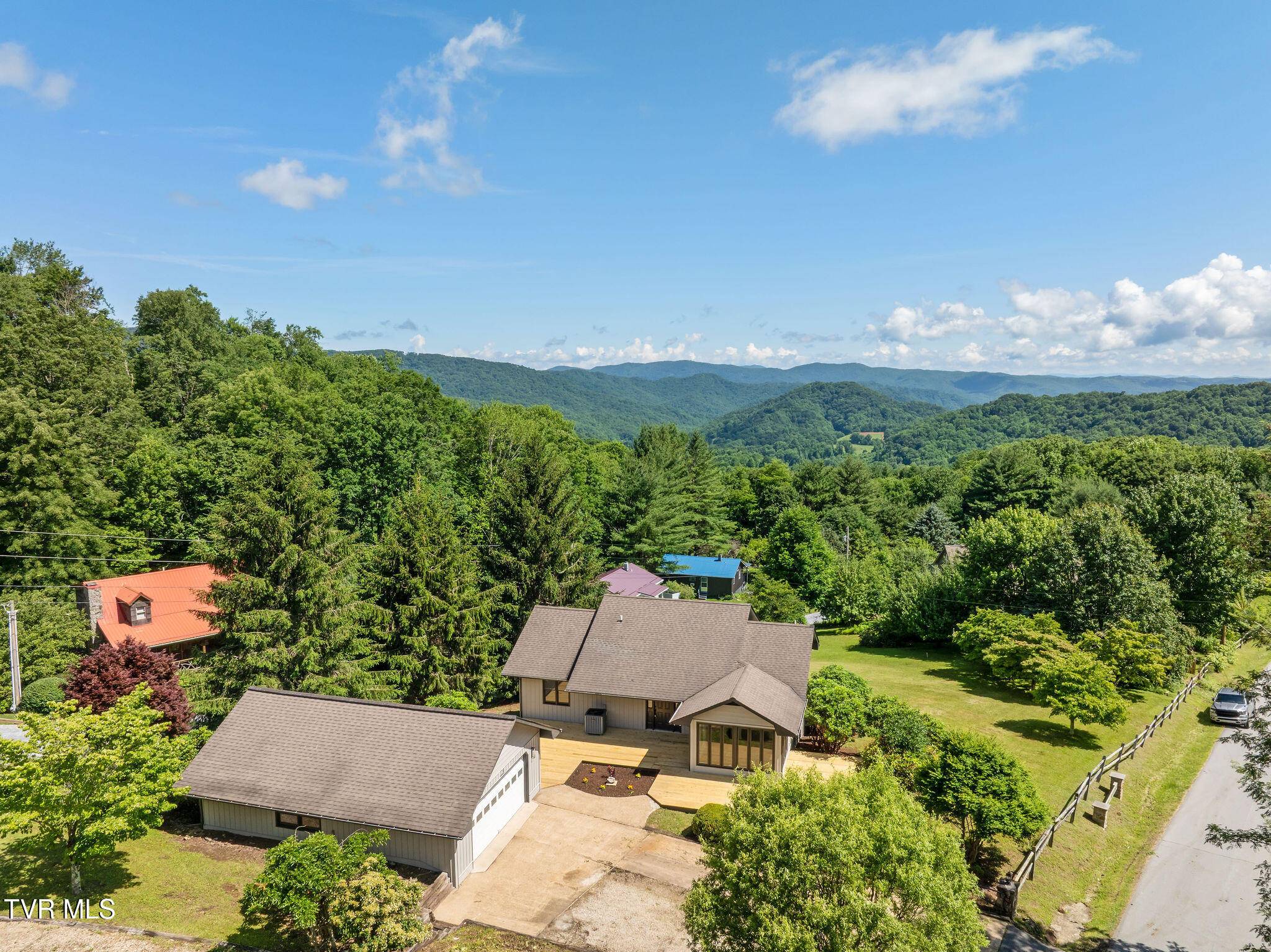 Roan Mountain, TN 37687,119 Orchard Meadows LN