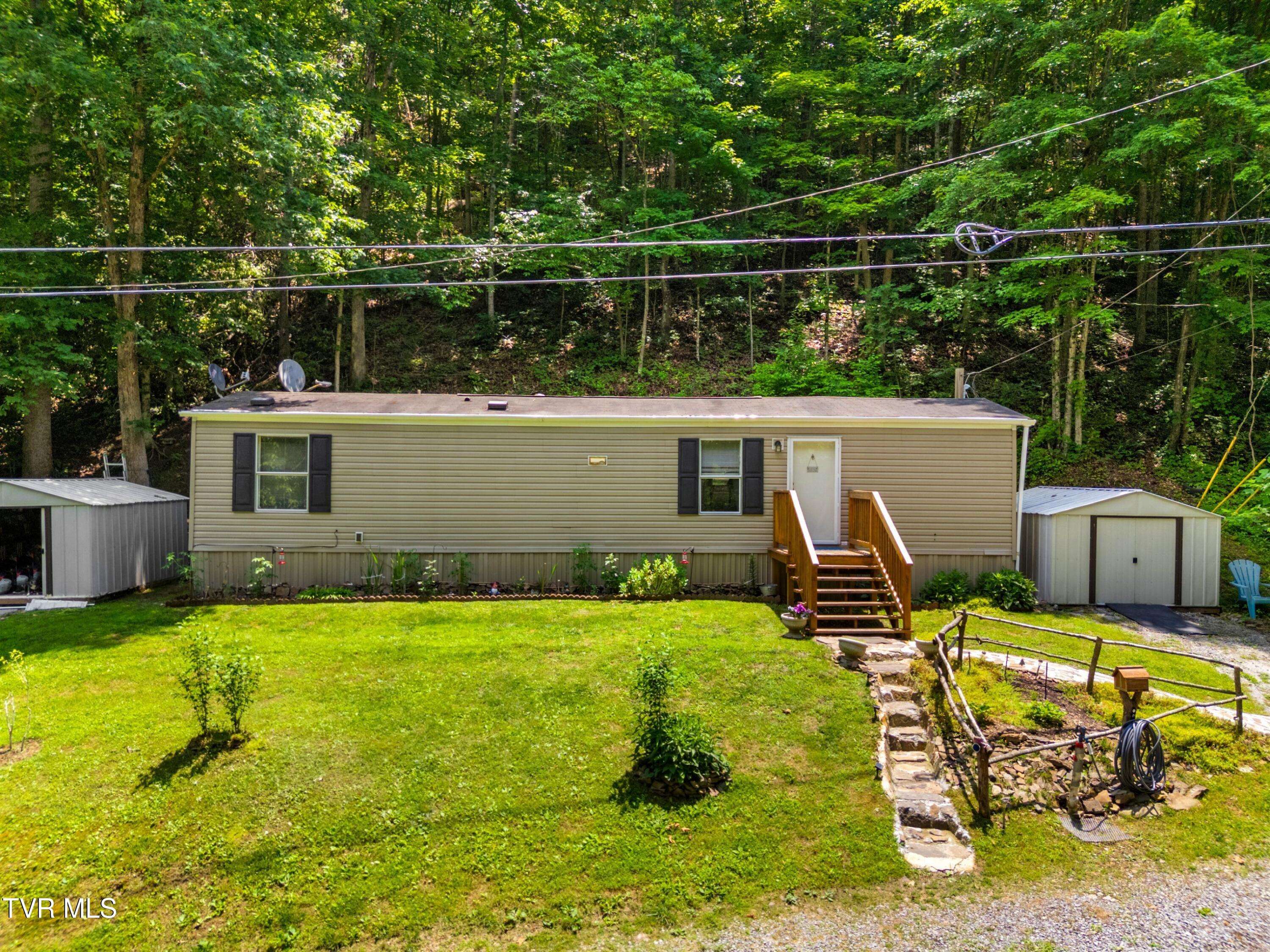 Bean Station, TN 37708,904 Briar Fork RD