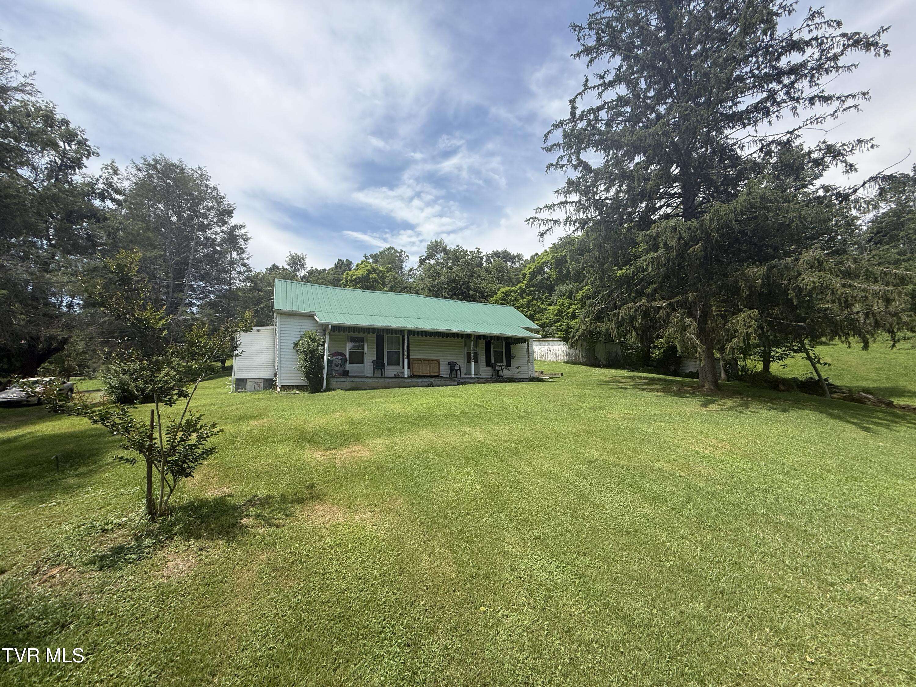 Bristol, TN 37620,391 Emmett RD
