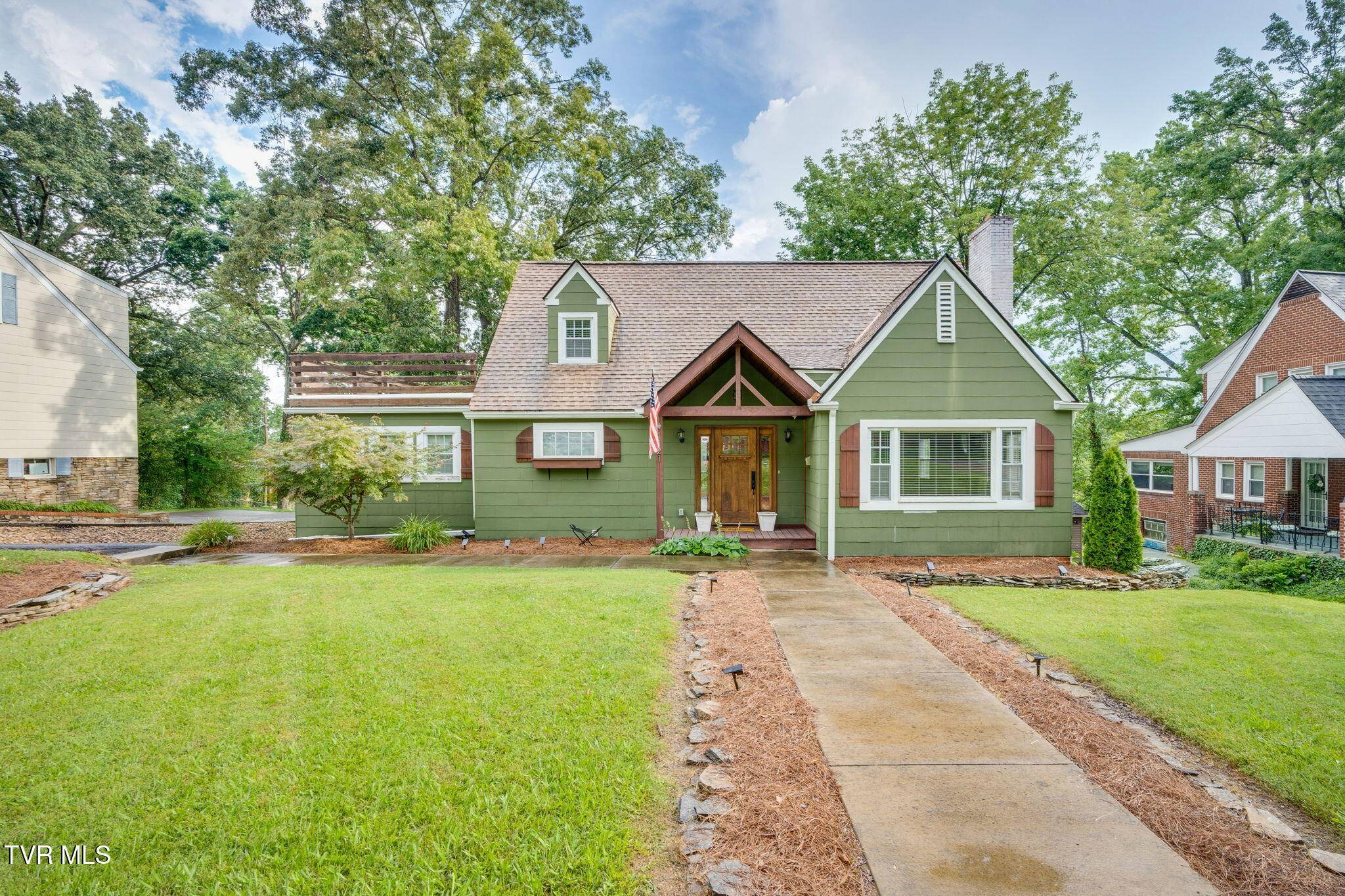 Kingsport, TN 37660,1121 Watauga ST