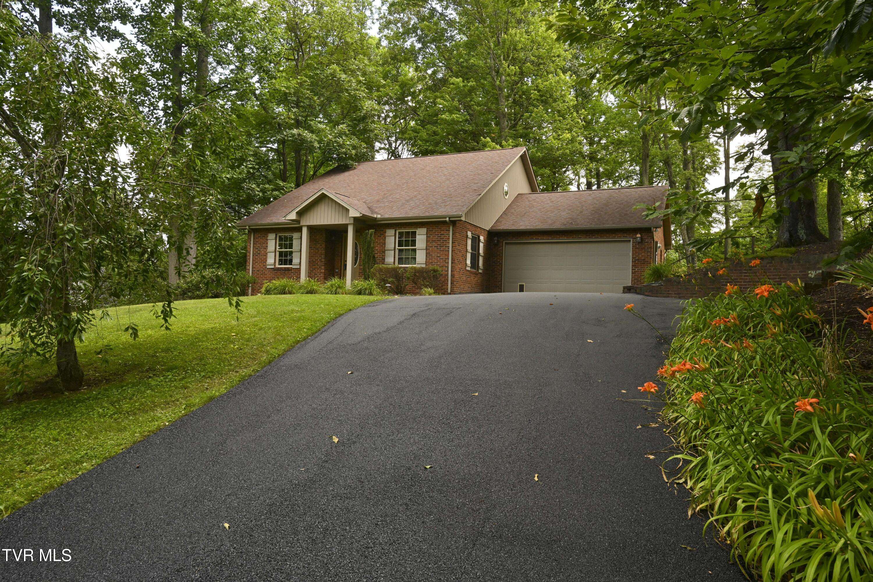 Lebanon, VA 24266,48 Wood Land CIR