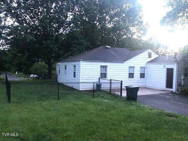 Johnson City, TN 37601,102 Woodland DR