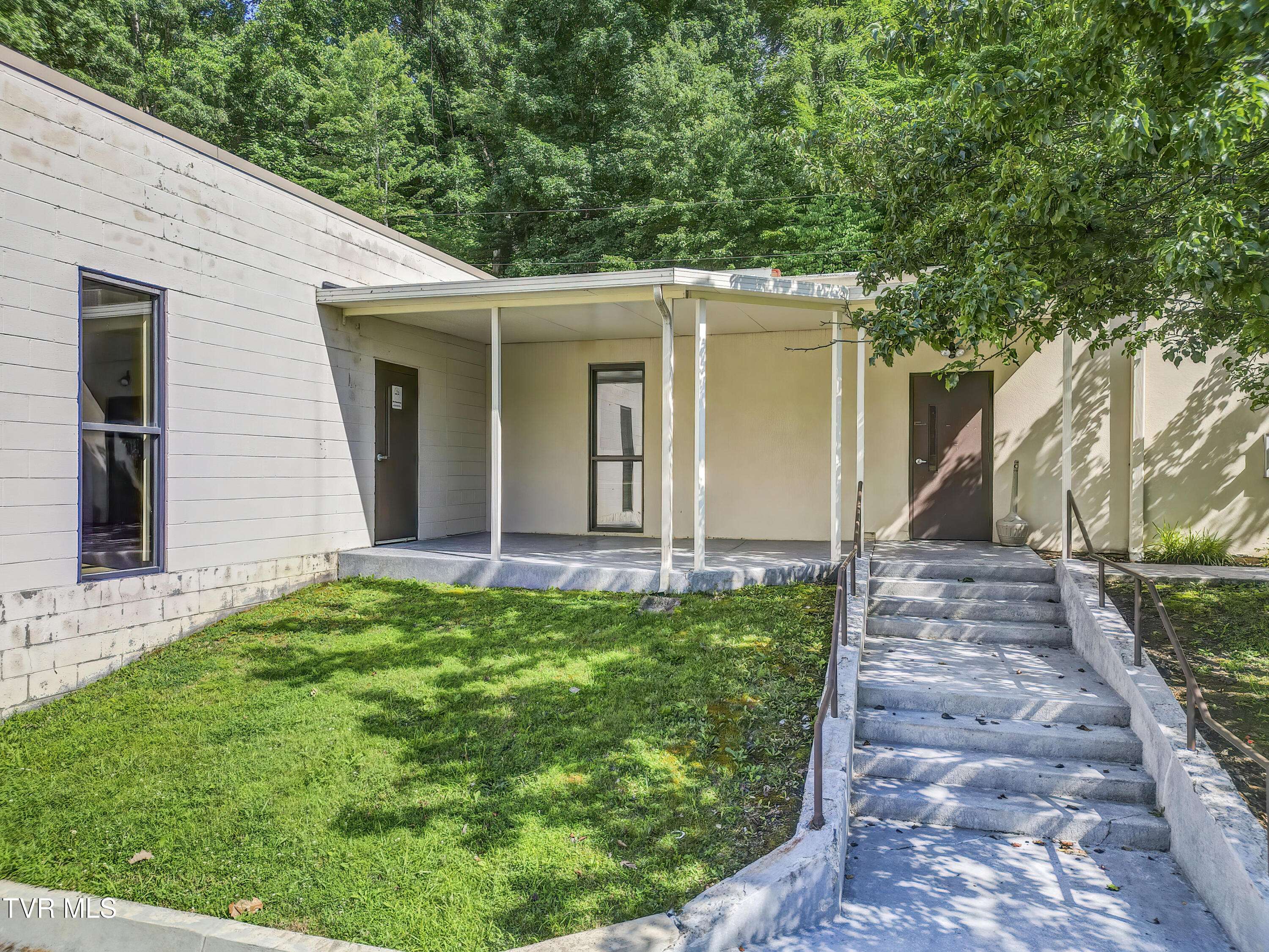 Blountville, TN 37617,249 Neal DR