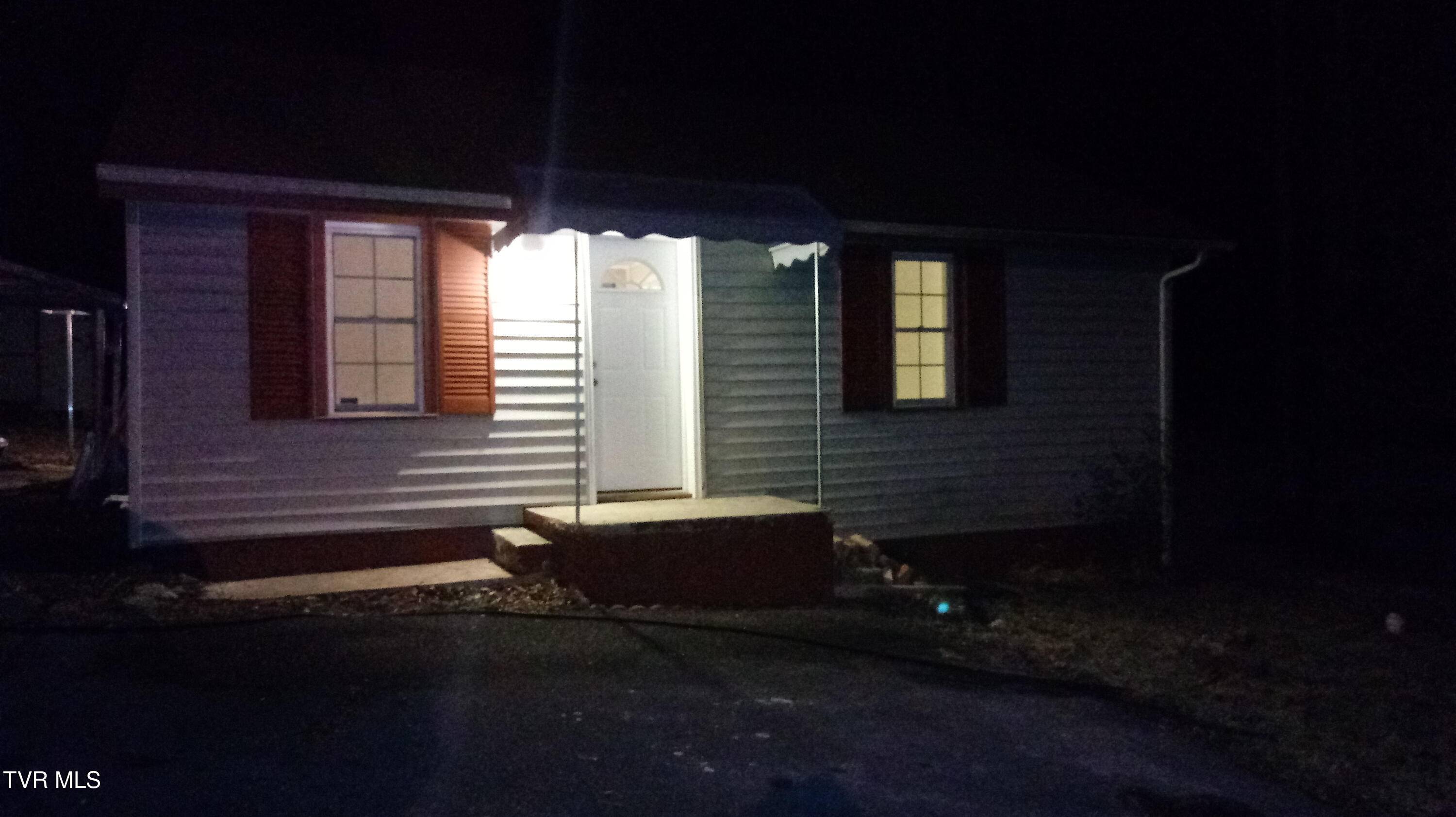 Bristol, TN 37620,2814 Anderson Street Ext