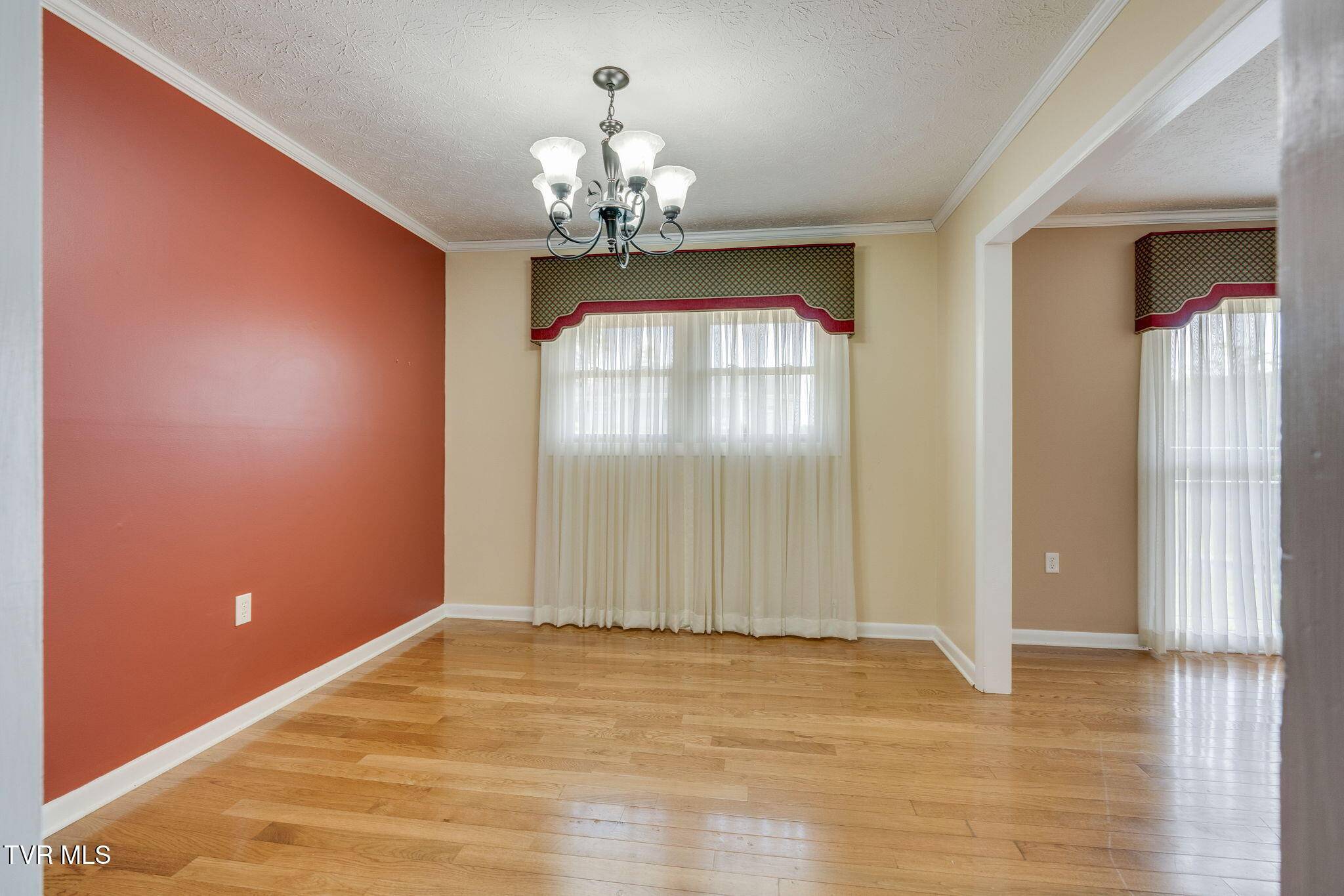 Kingsport, TN 37663,4120 Lindenwood DR