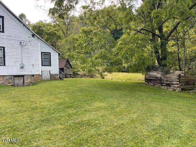 Flag Pond, TN 37657,884 Pete Creek RD