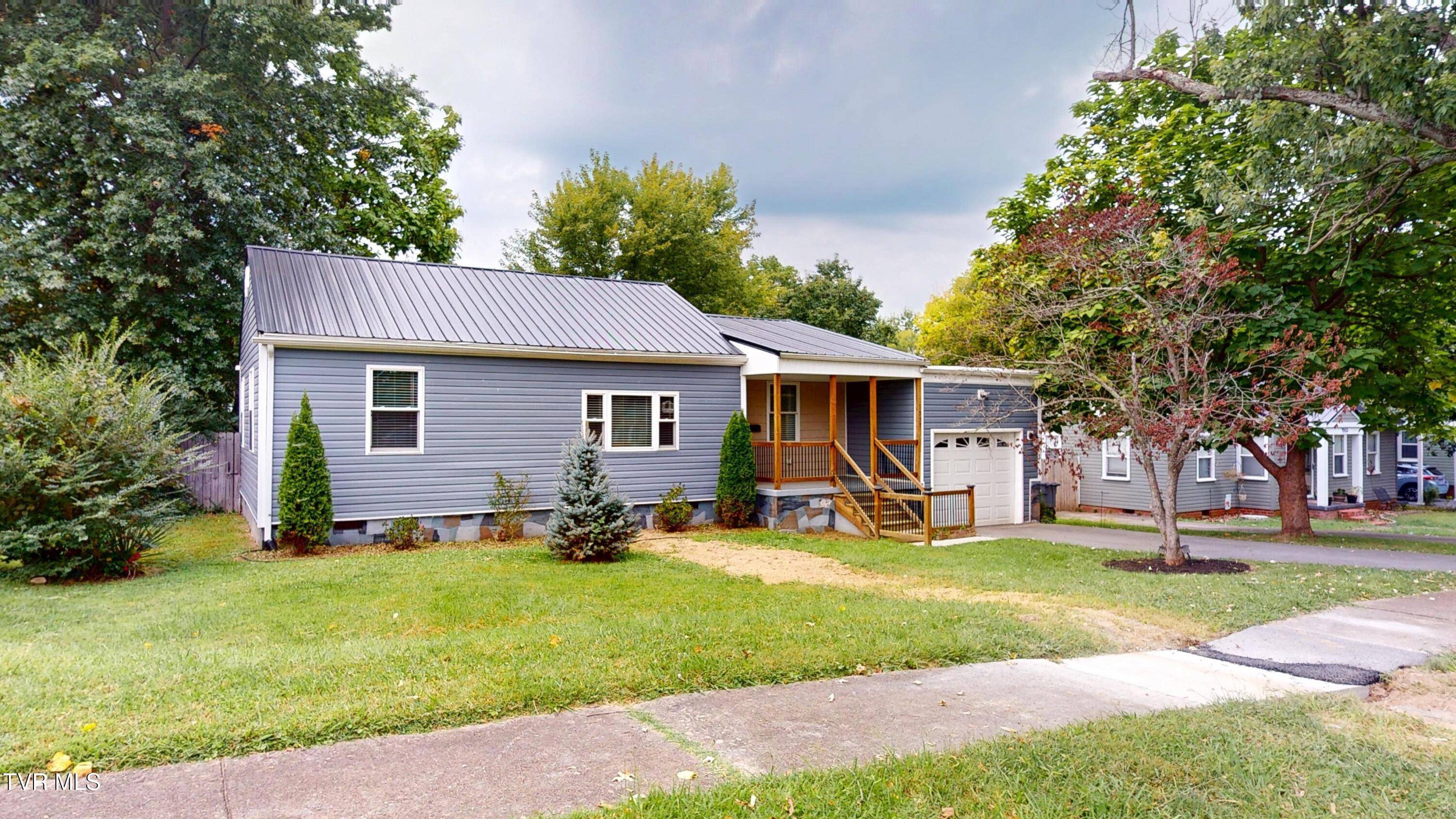 Kingsport, TN 37664,1557 Greenfield AVE