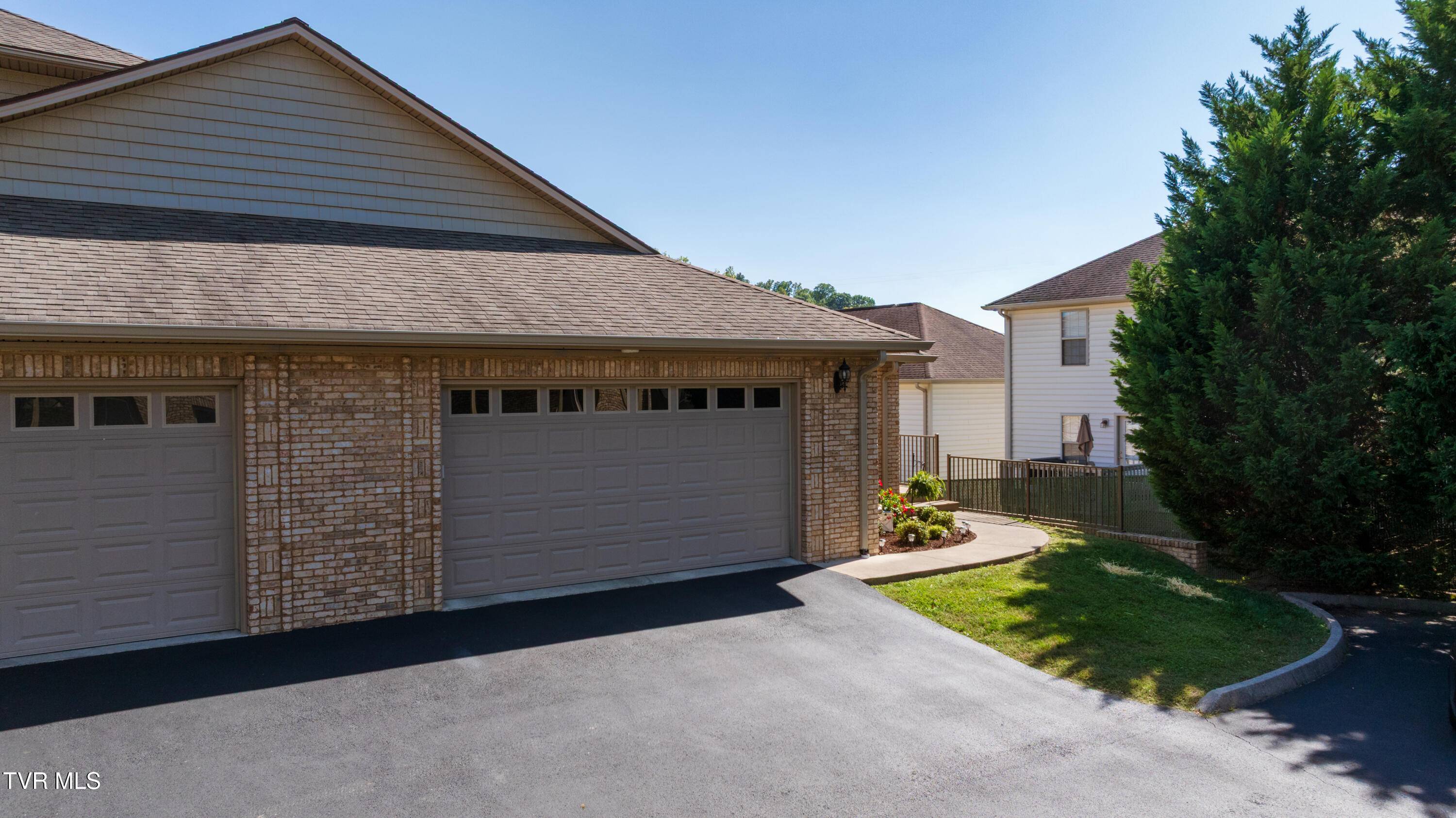 Johnson City, TN 37615,575 Boring Chapel RD #22