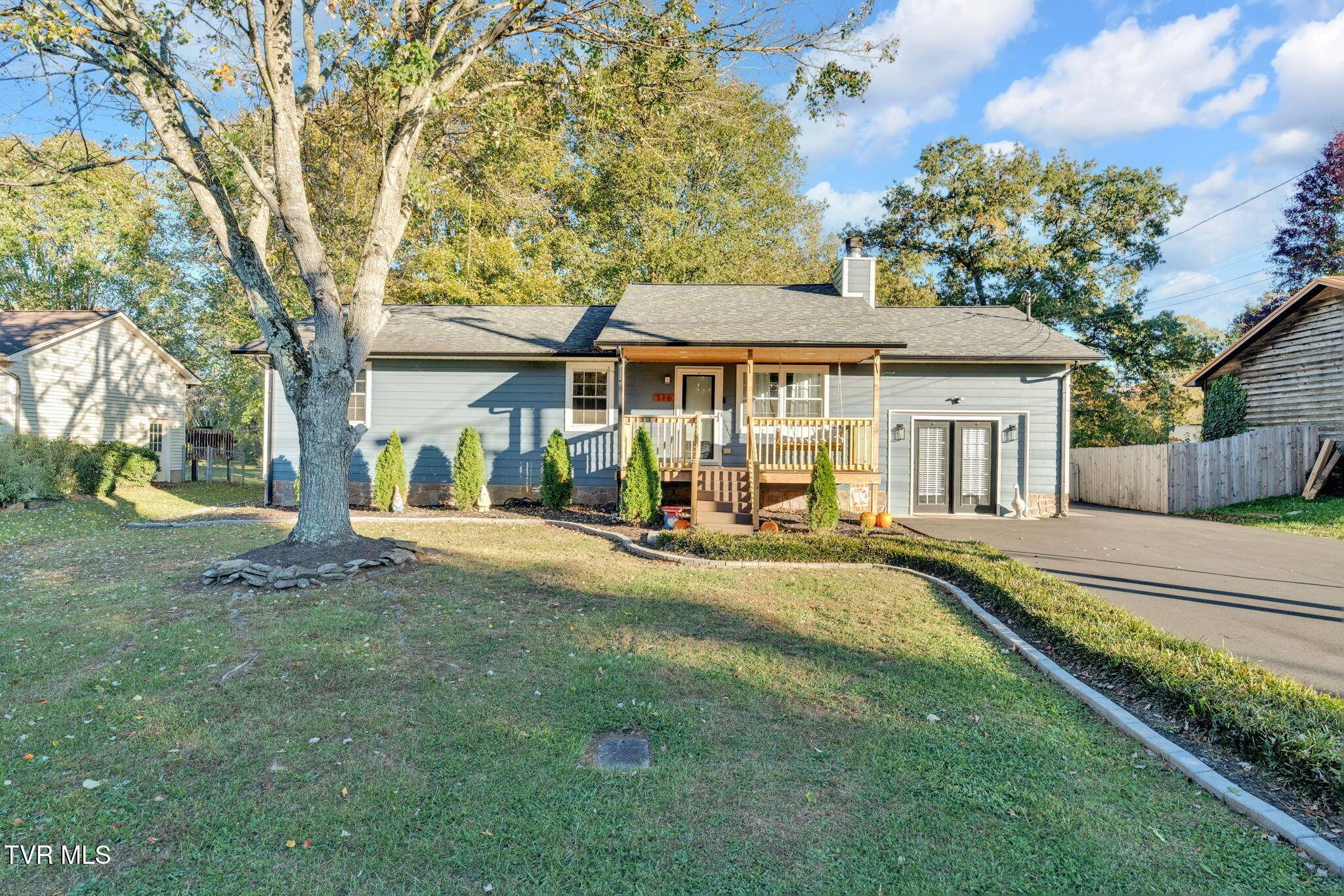 Johnson City, TN 37615,116 Springview DR