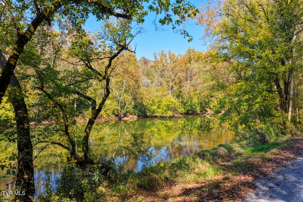 Eidson, TN 37731,275 Wake Forest RD