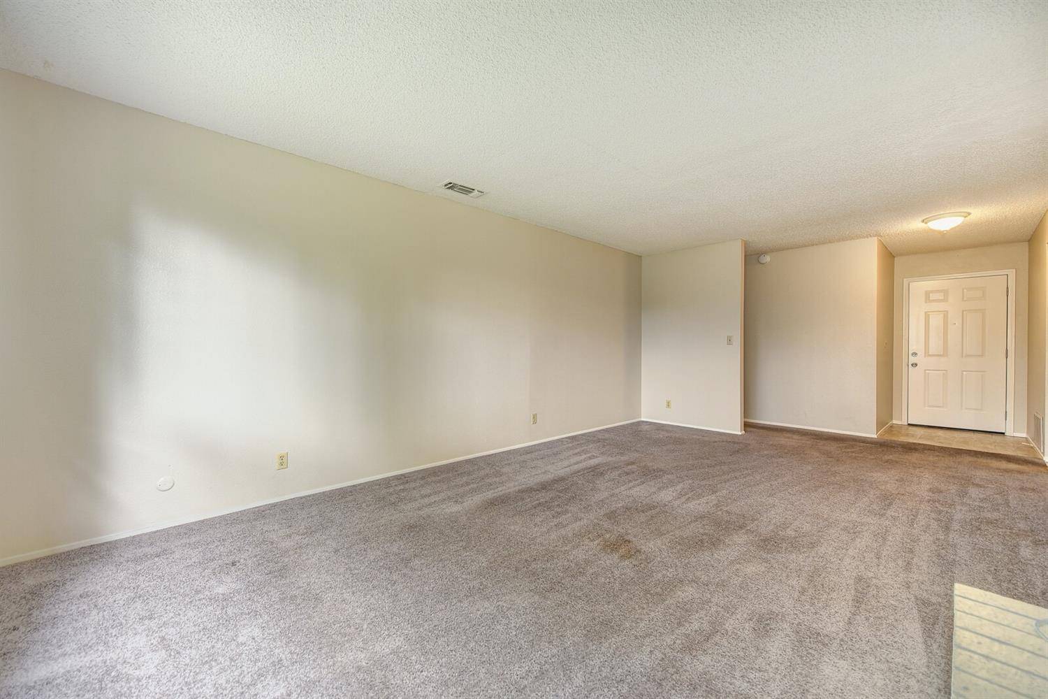 Rocklin, CA 95677,4856 Racetrack CIR