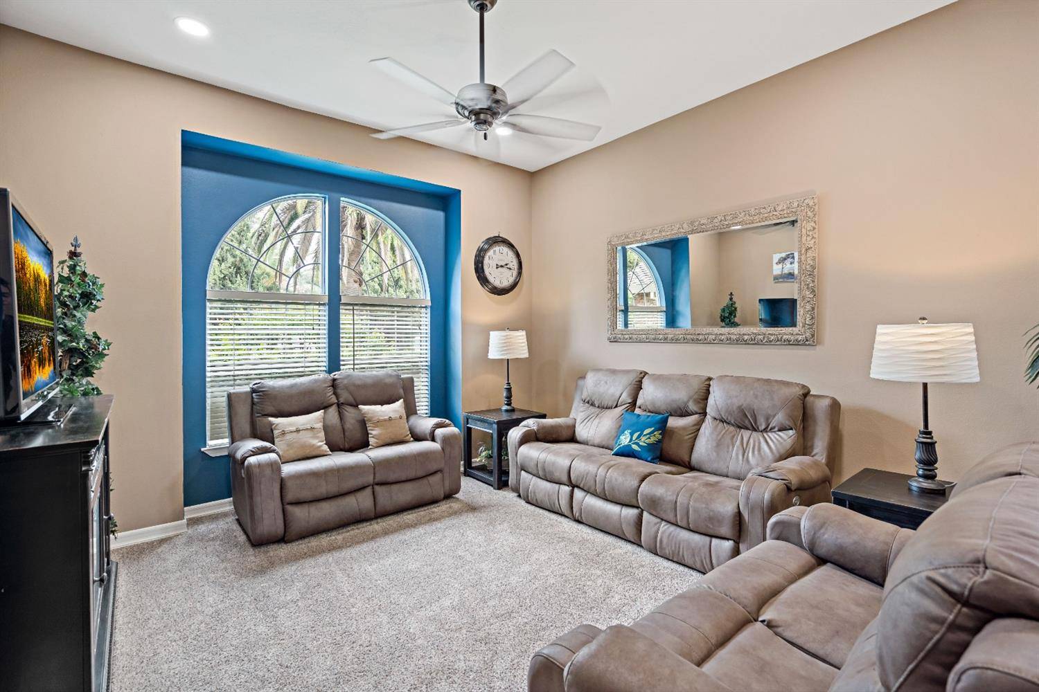 Fair Oaks, CA 95628,4709 Johnson DR