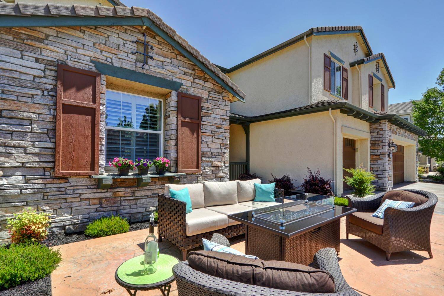 Folsom, CA 95630,810 Fieldstone CT