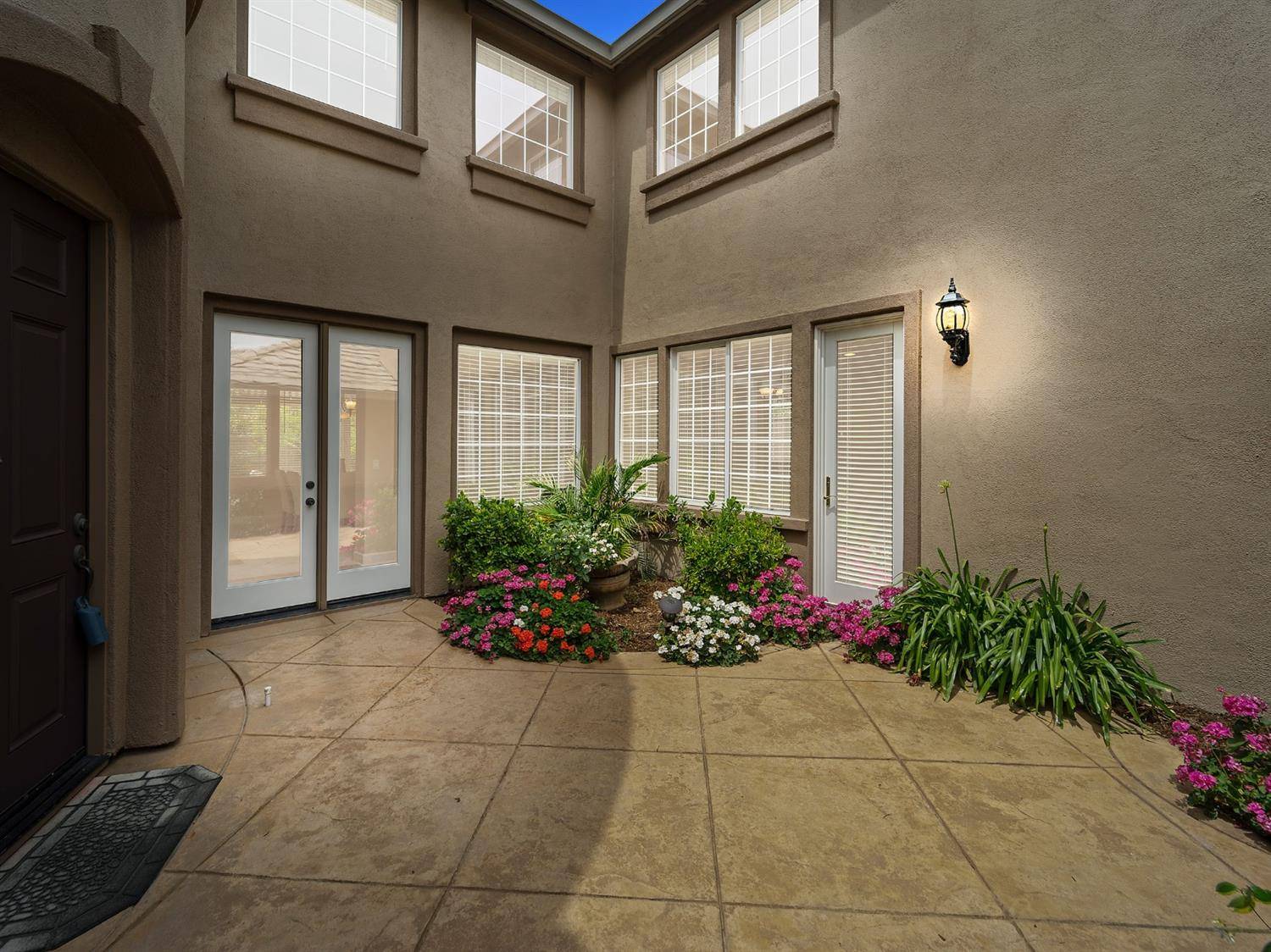 El Dorado Hills, CA 95762,4790 Village Green DR