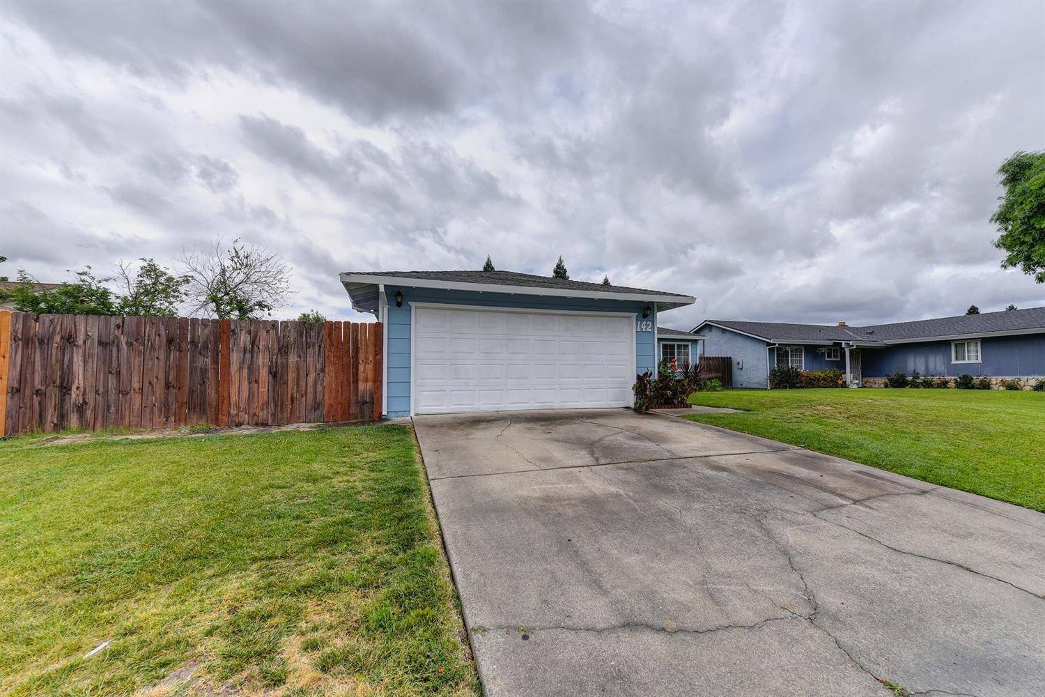 Sacramento, CA 95838,142 Estes WAY
