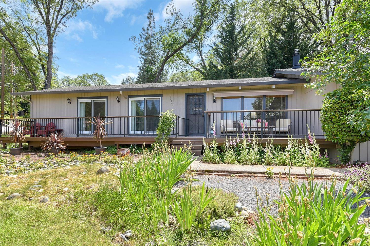 Grass Valley, CA 95945,11289 Agnes WAY