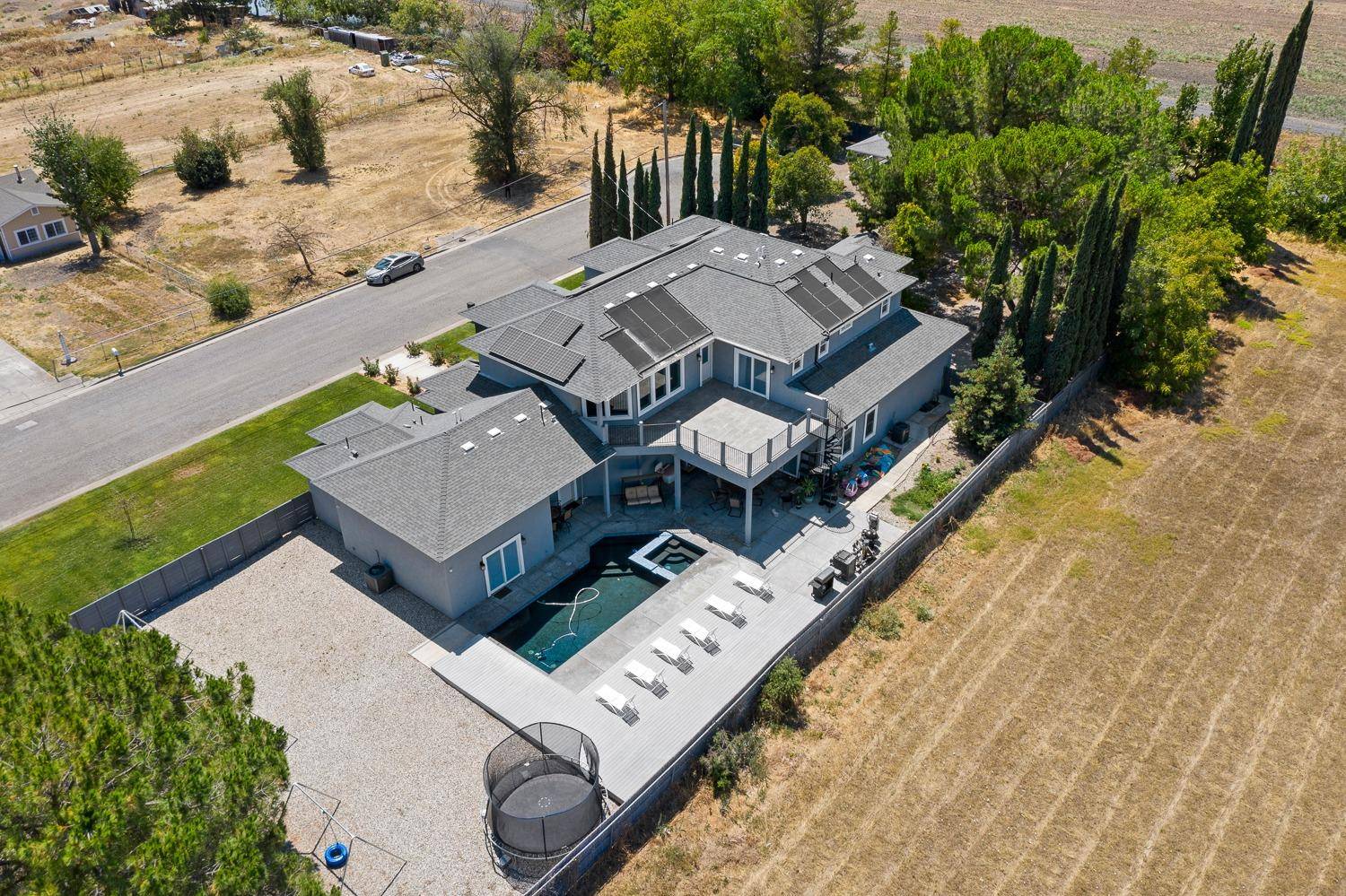 West Sacramento, CA 95691,3180 Gladys AVE