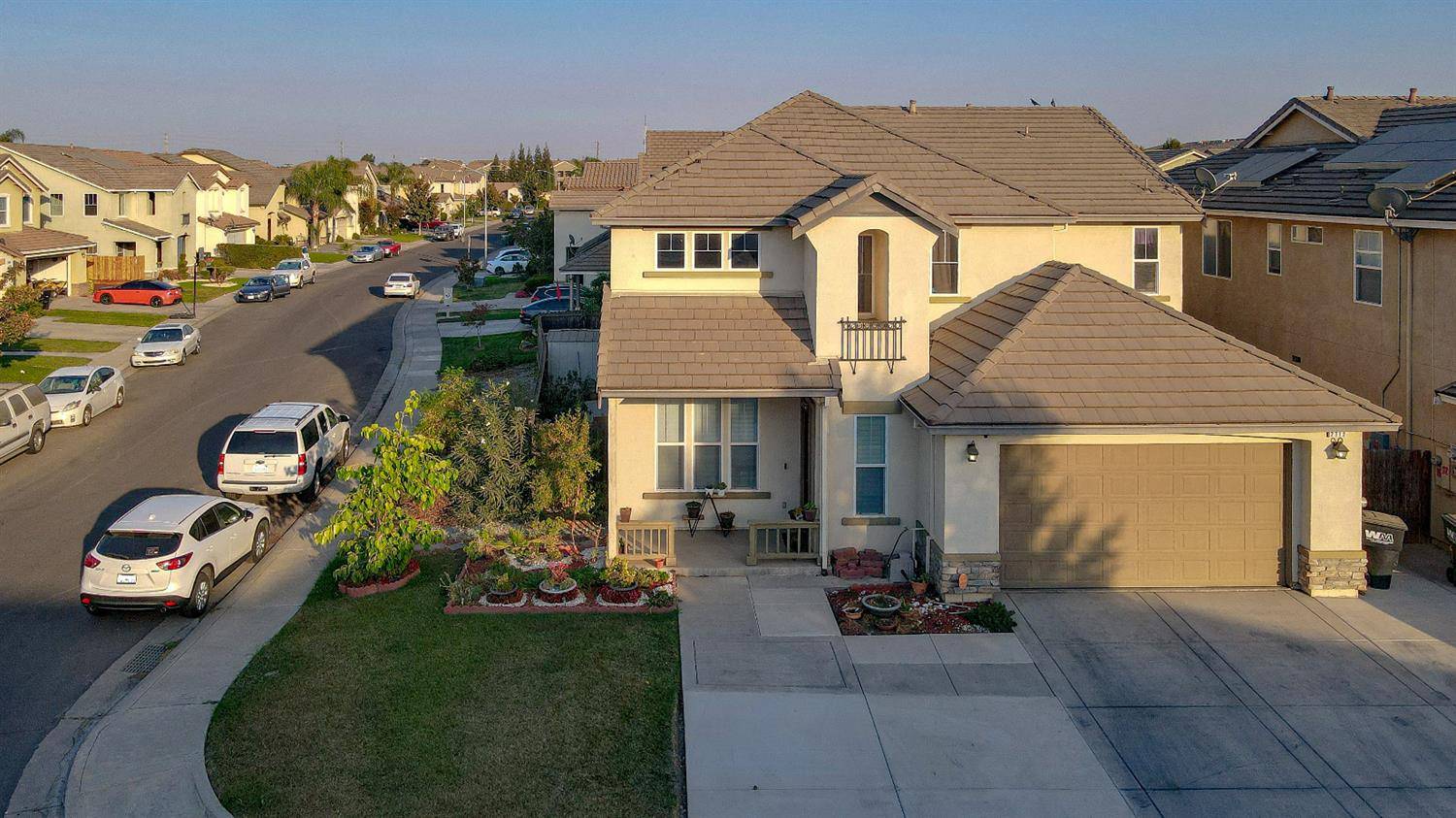 Modesto, CA 95355,2712 Amir DR