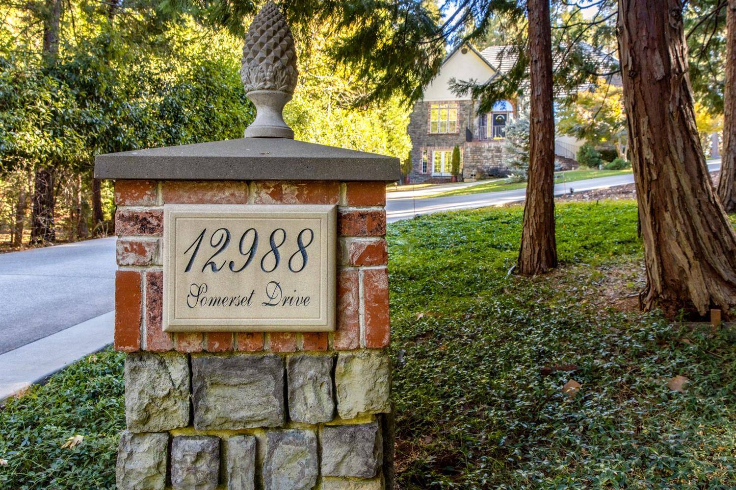 Grass Valley, CA 95945,12988 Somerset DR
