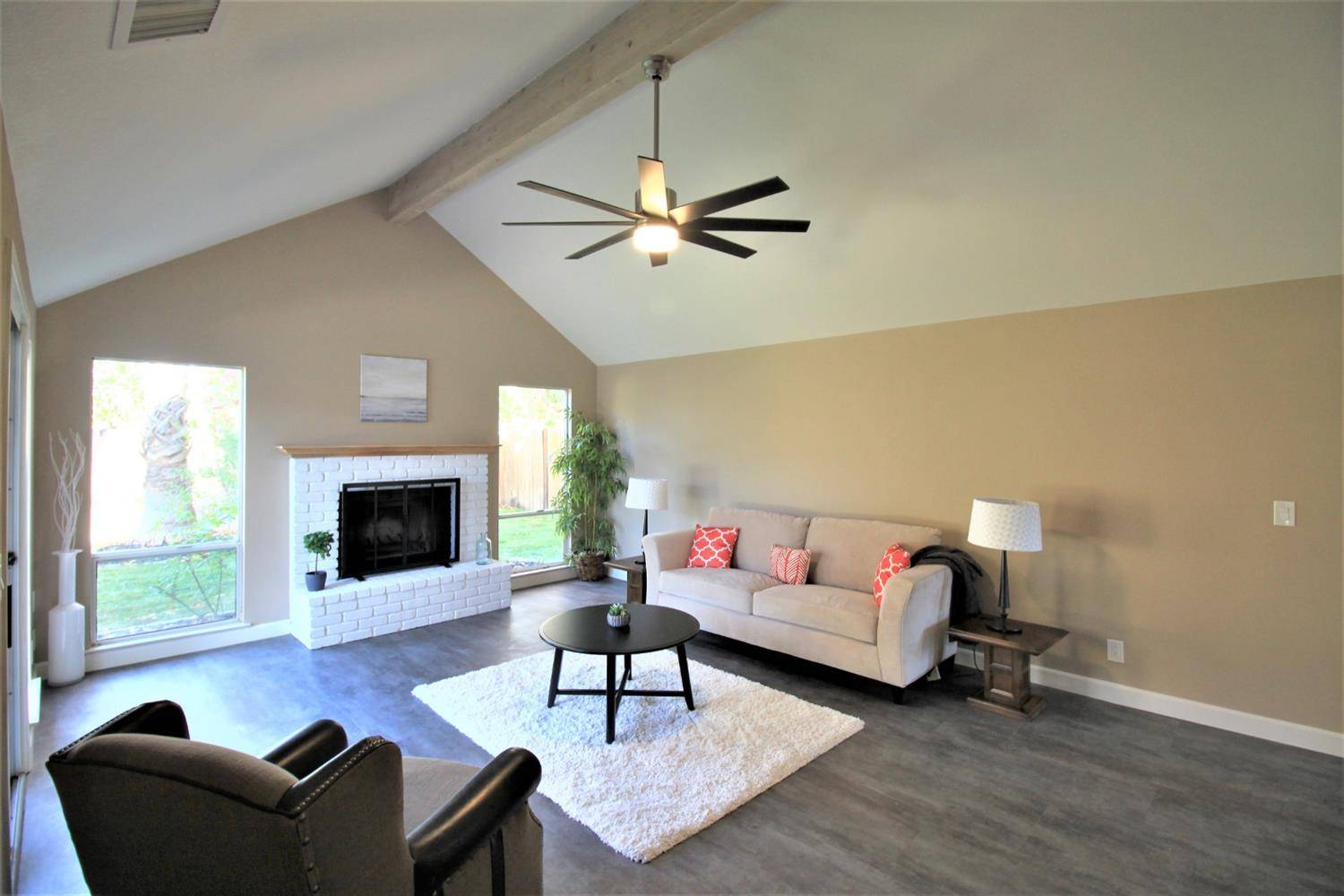 Davis, CA 95616,2002 Imperial AVE