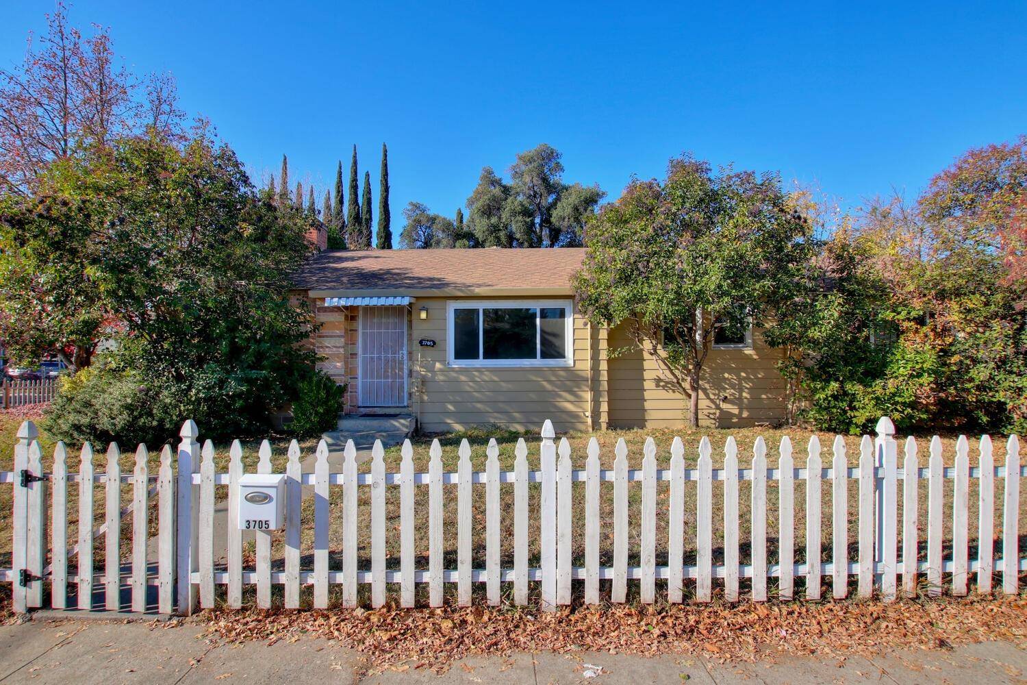 Sacramento, CA 95838,3705 Kern ST