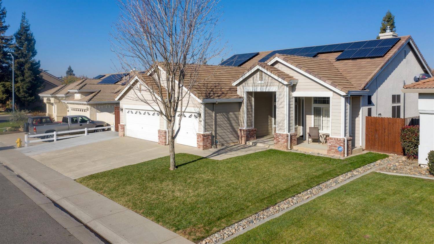 Escalon, CA 95320,2404 Thaddeous DR