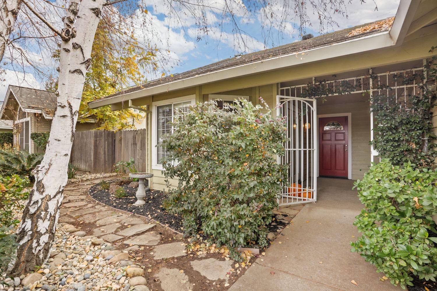 Lodi, CA 95242,430 Black Oak WAY