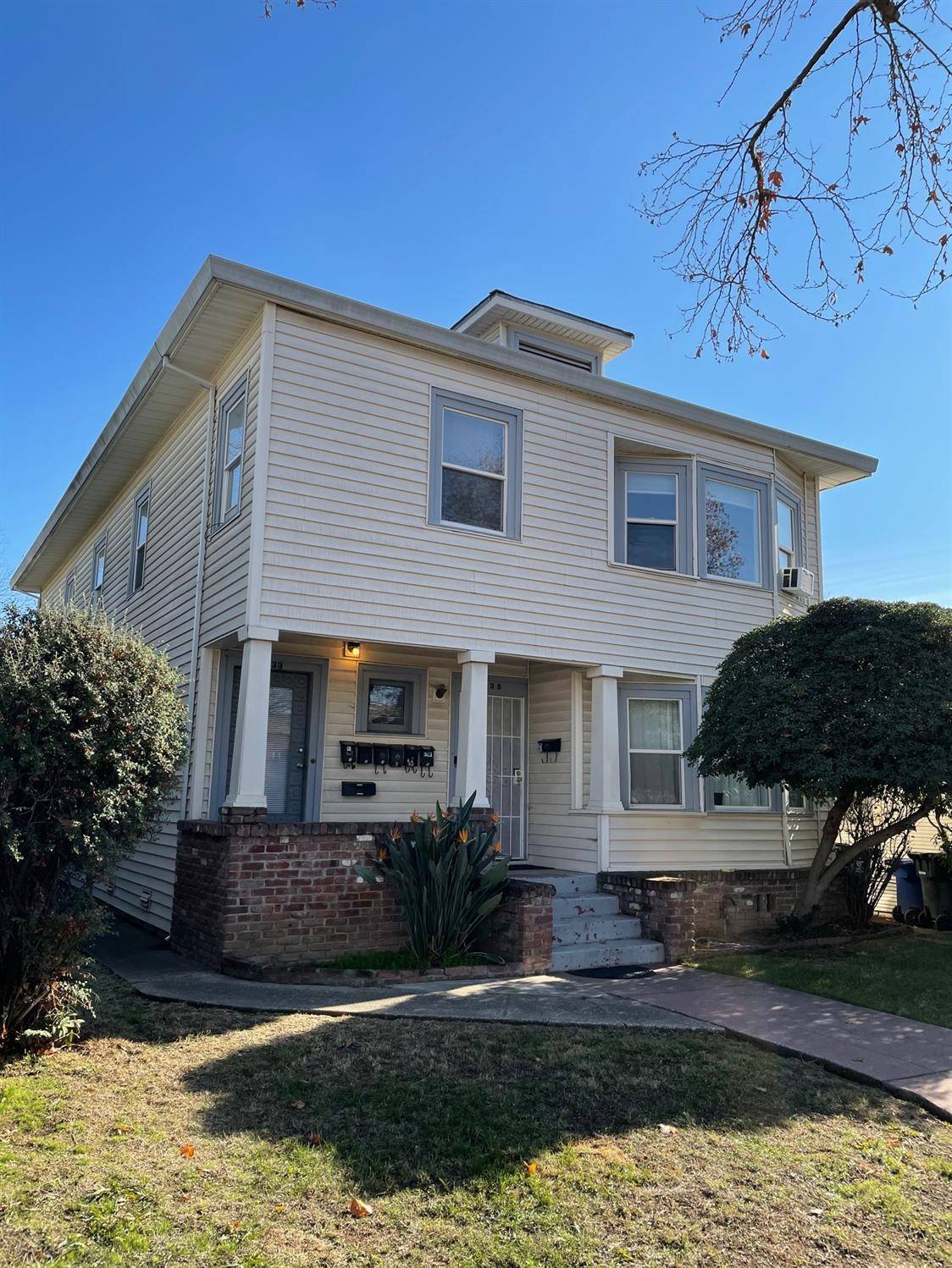Sacramento, CA 95816,1235 32nd ST