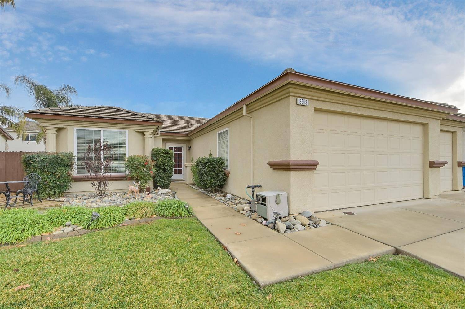 Yuba City, CA 95991,2309 Mackenzie WAY