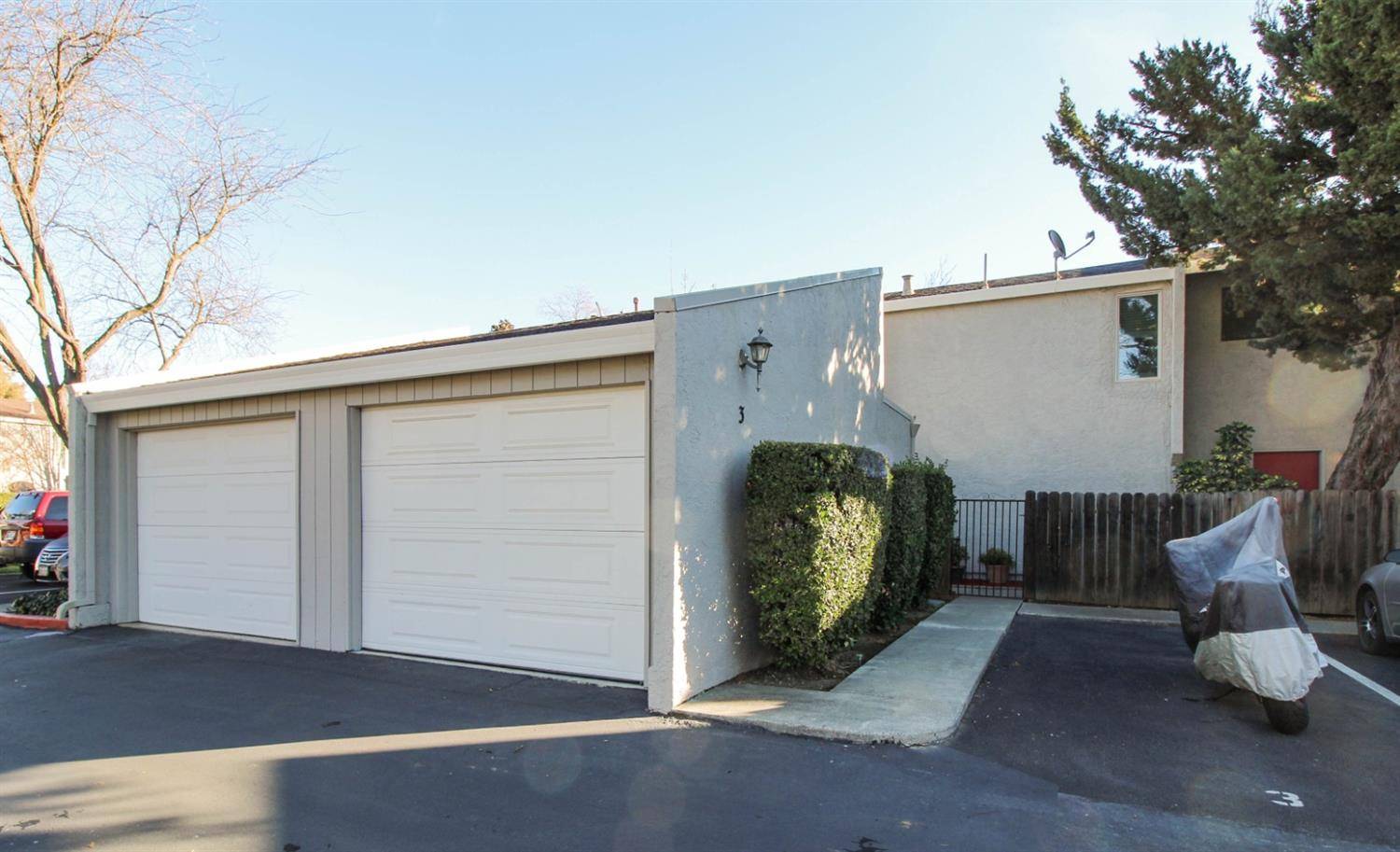 Davis, CA 95616,3215 Bermuda AVE #3
